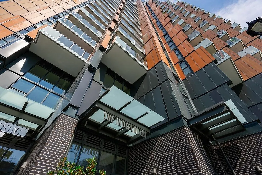 905 285 E 10th Avenue