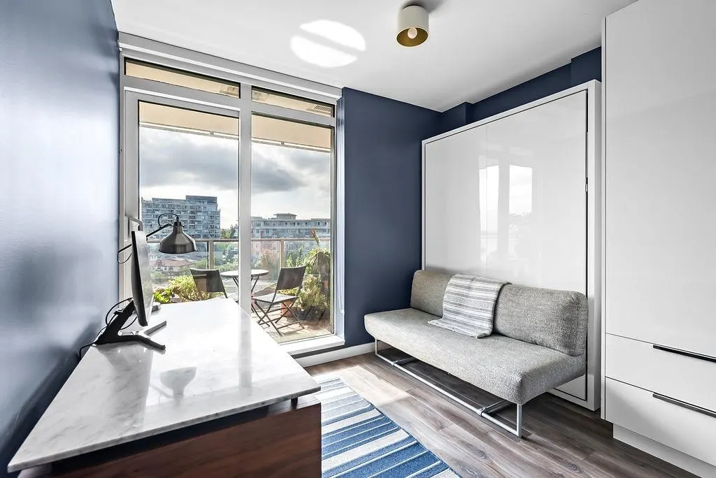 905 285 E 10th Avenue