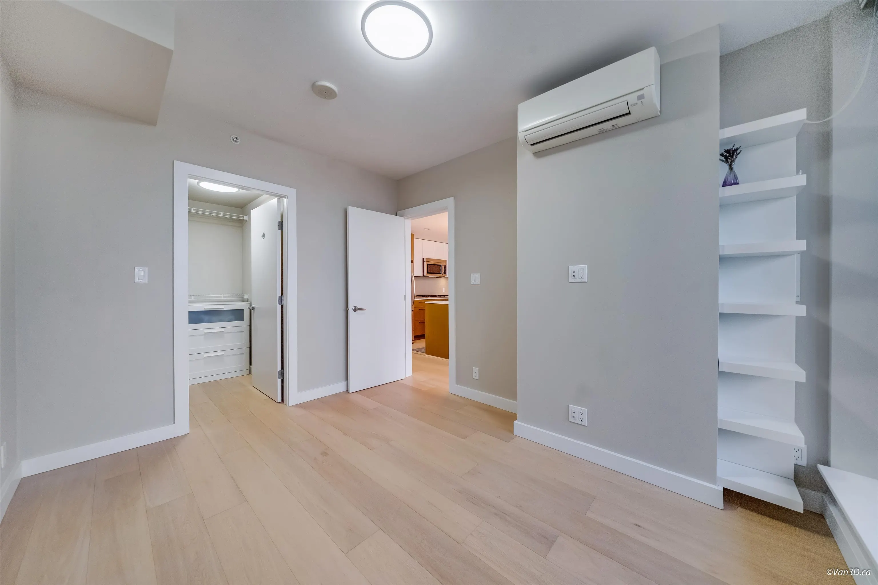 6016 5511 Hollybridge Way