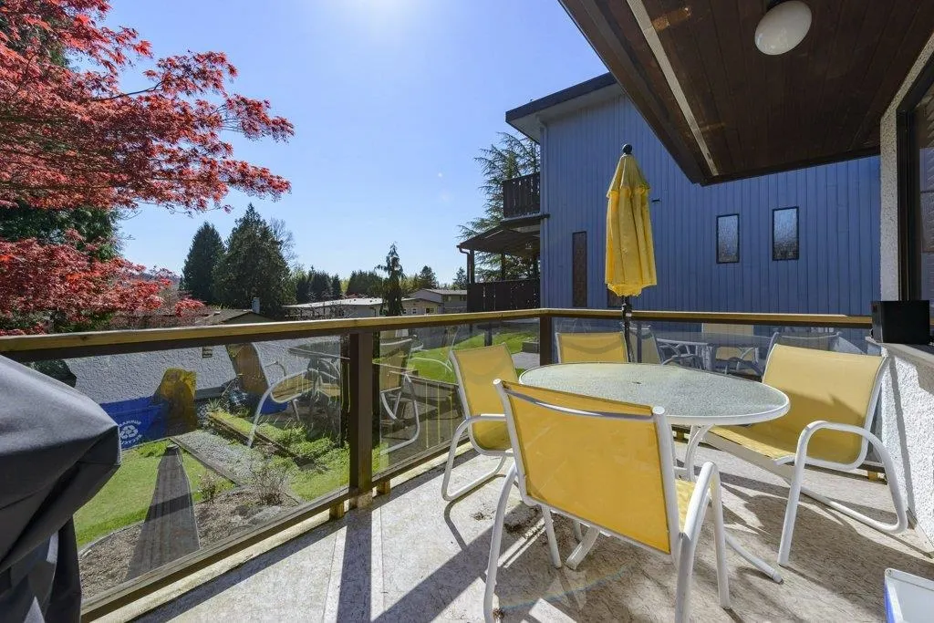 8194 Woodlake Court