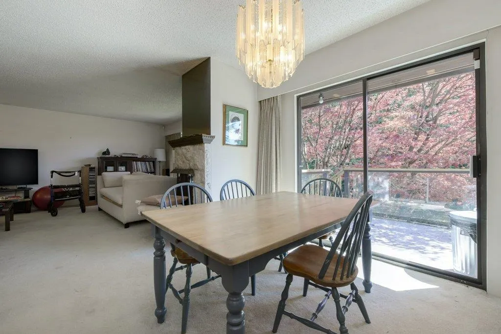 8194 Woodlake Court