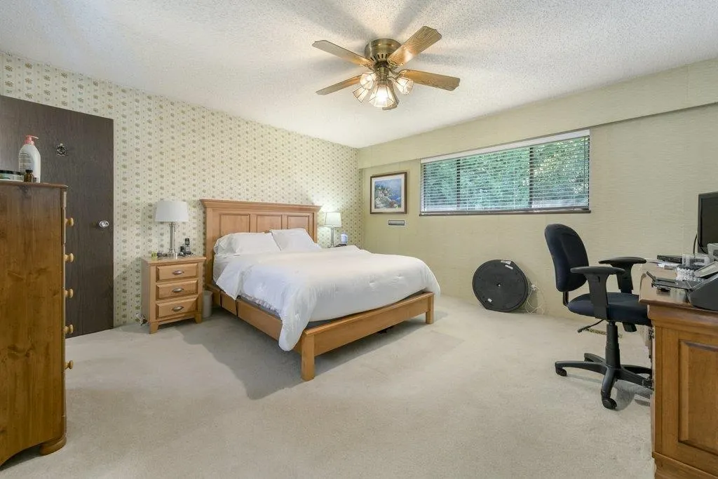 8194 Woodlake Court