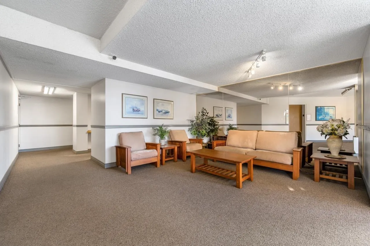 118 7631 Steveston Highway