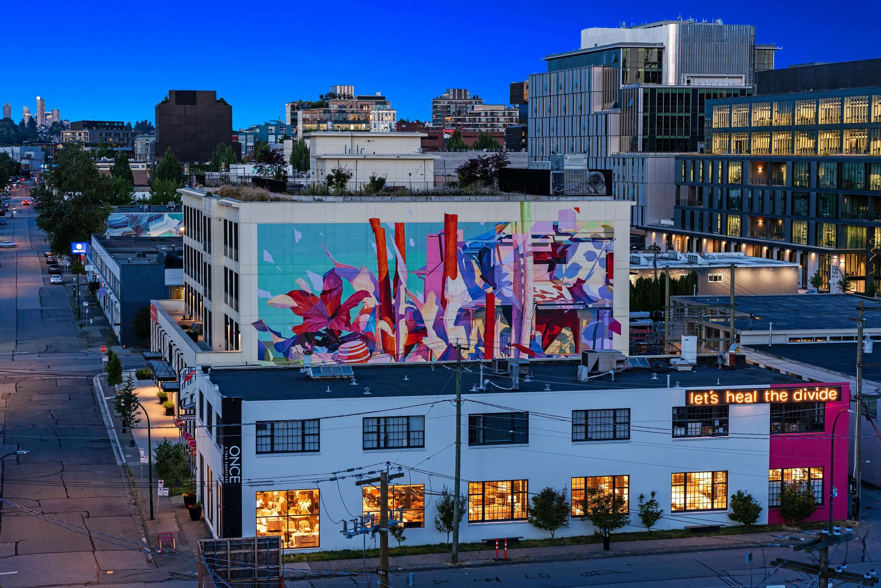 1004 1887 Crowe Street