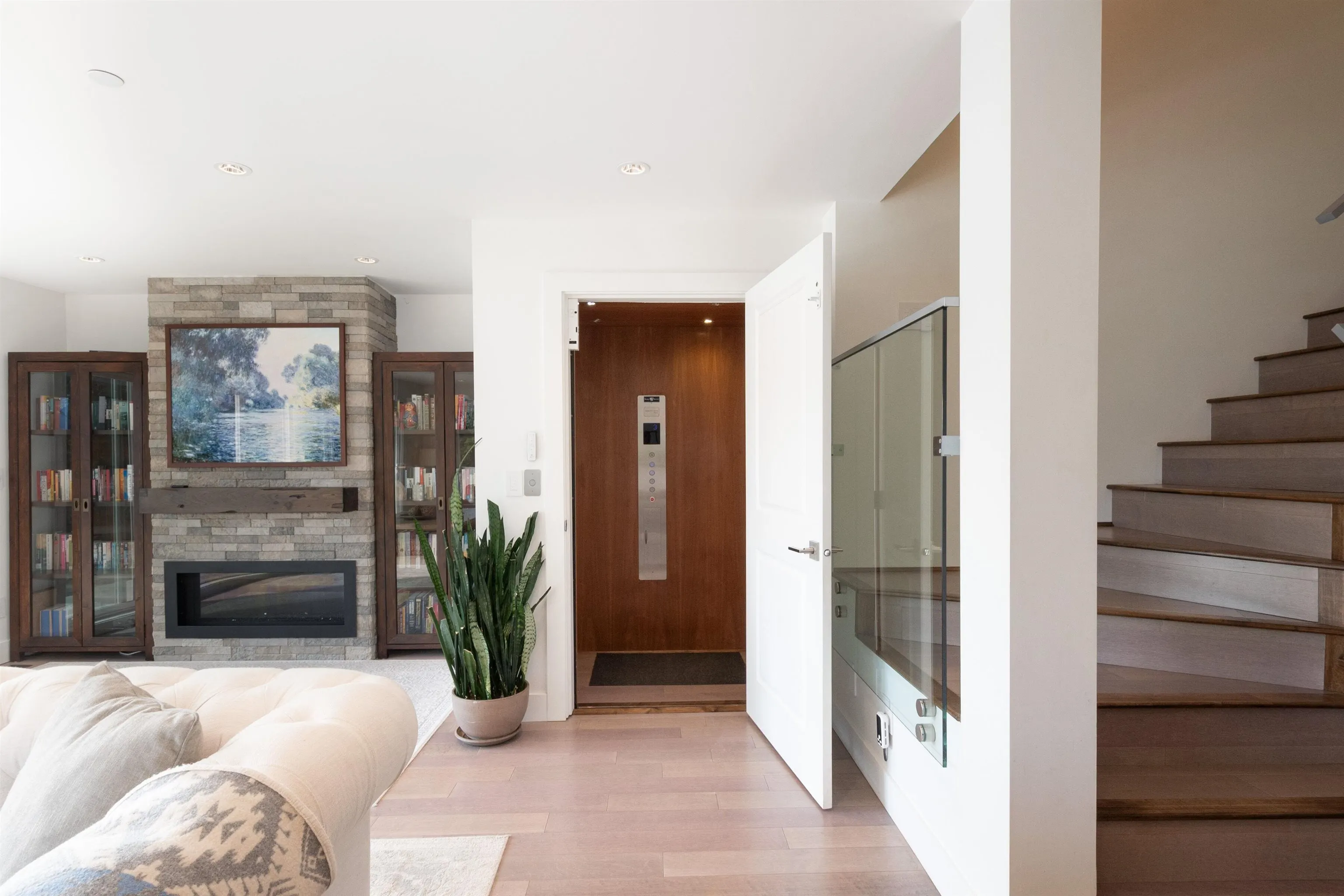 2867 Panorama Drive