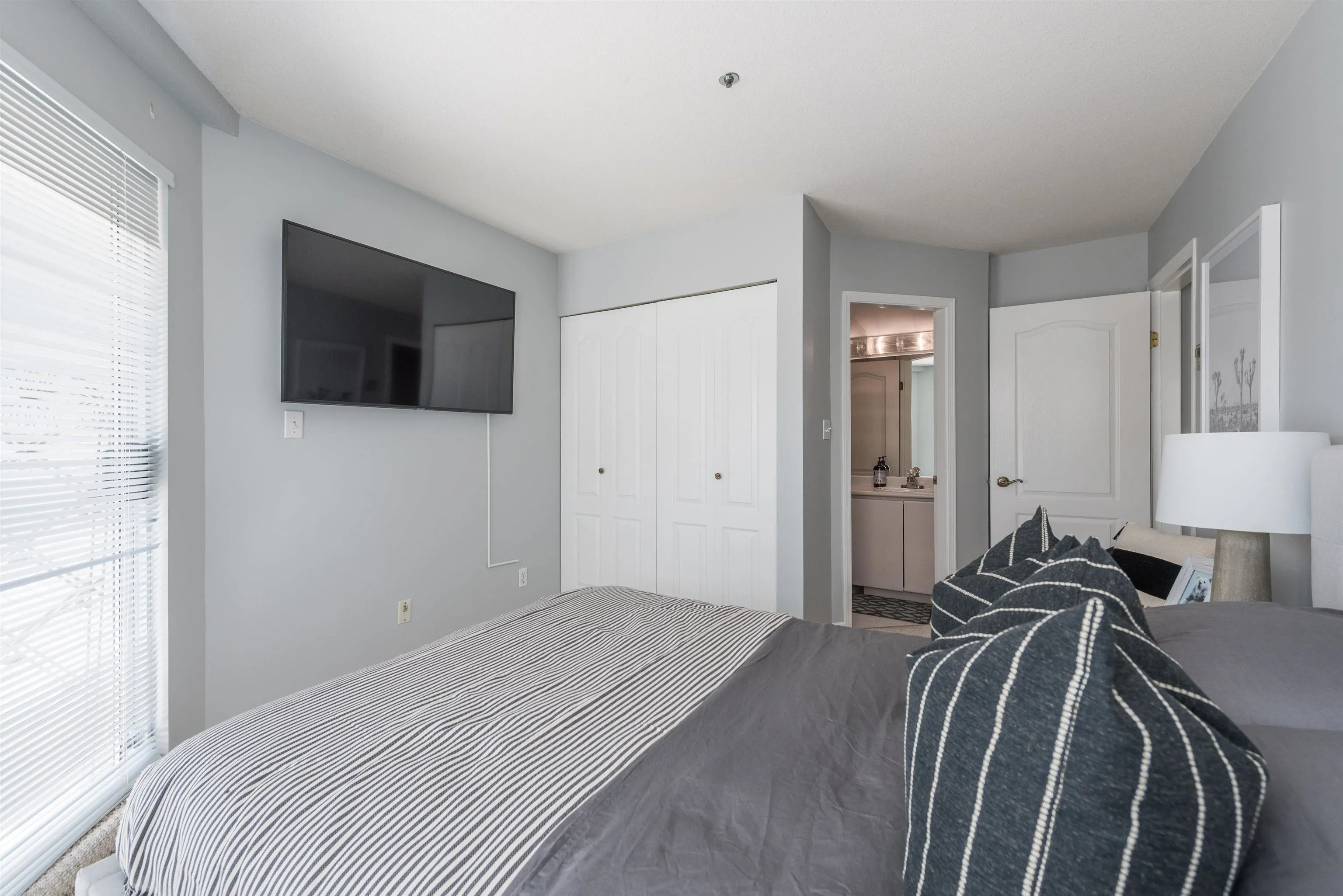 208 788 W 8th Avenue