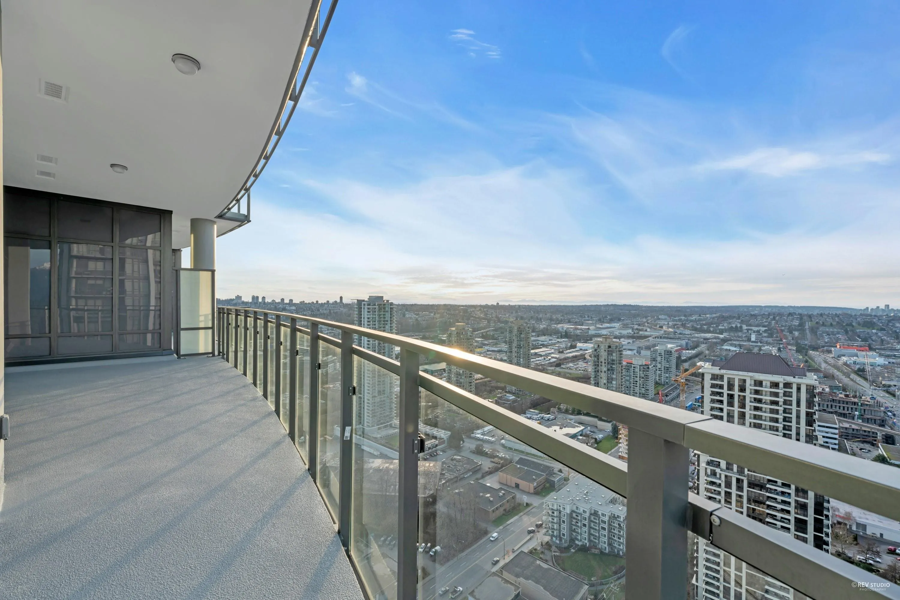3402 2085 Skyline Court