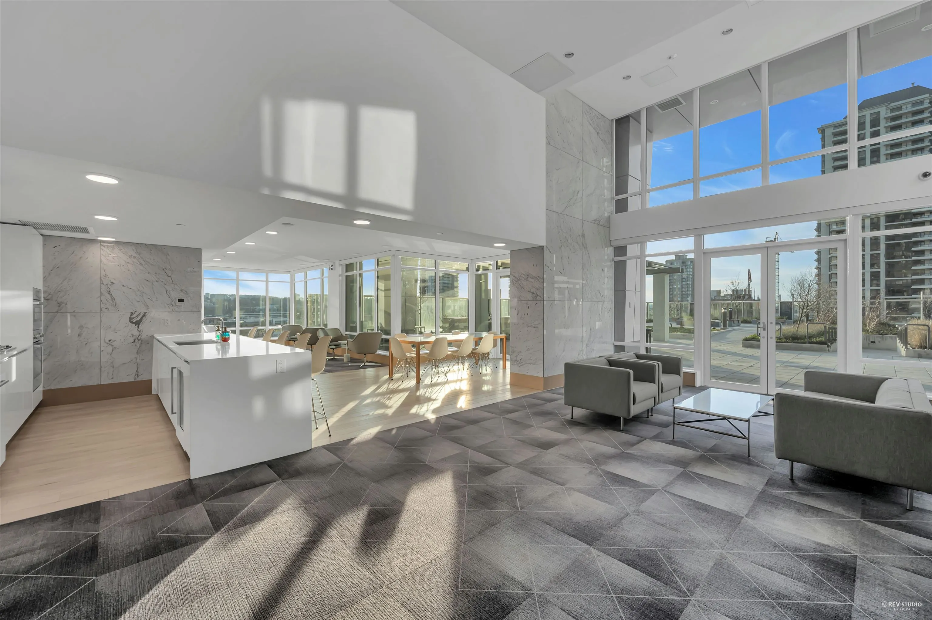 3402 2085 Skyline Court