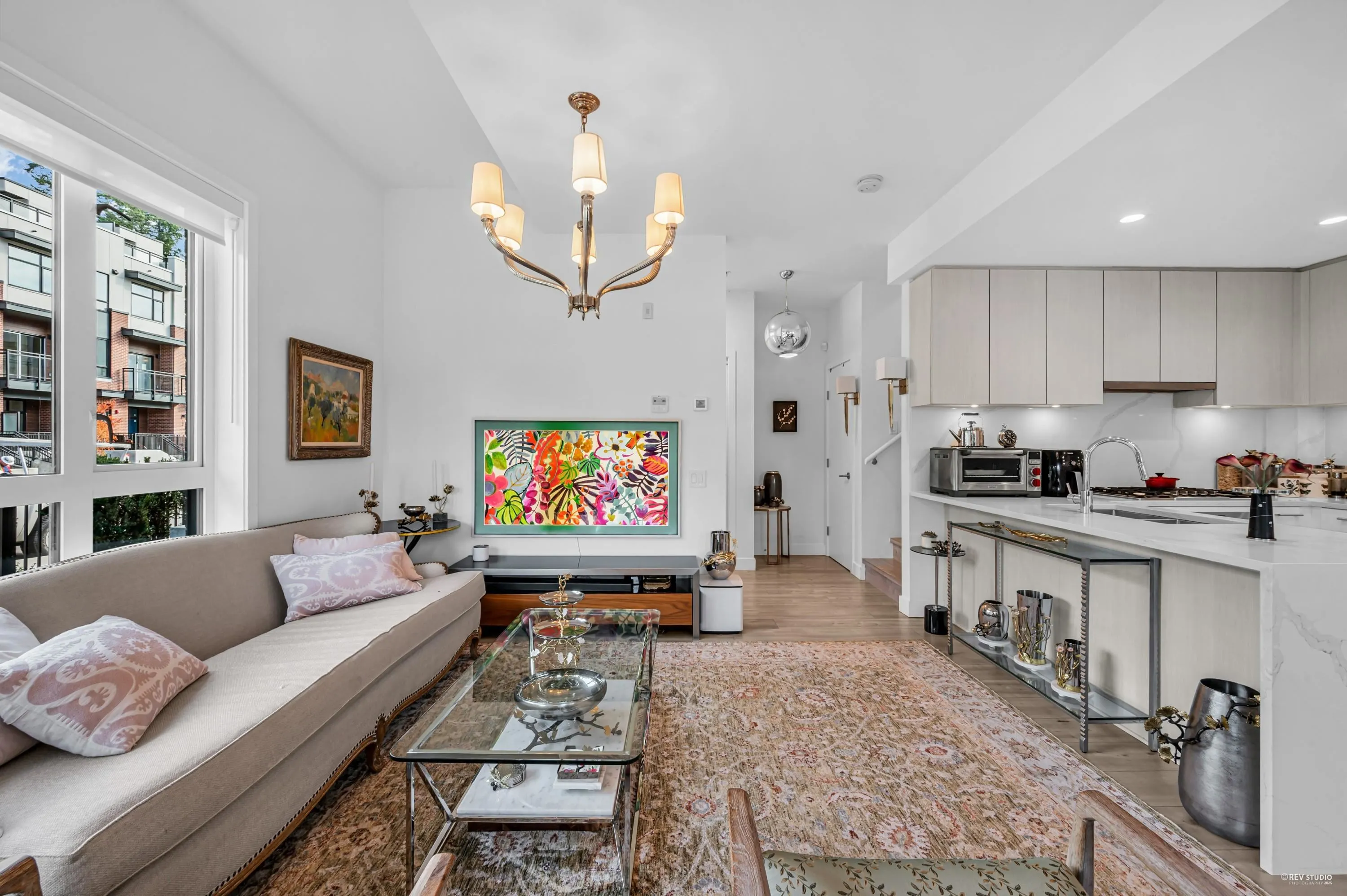 101 2035 Glenaire Drive
