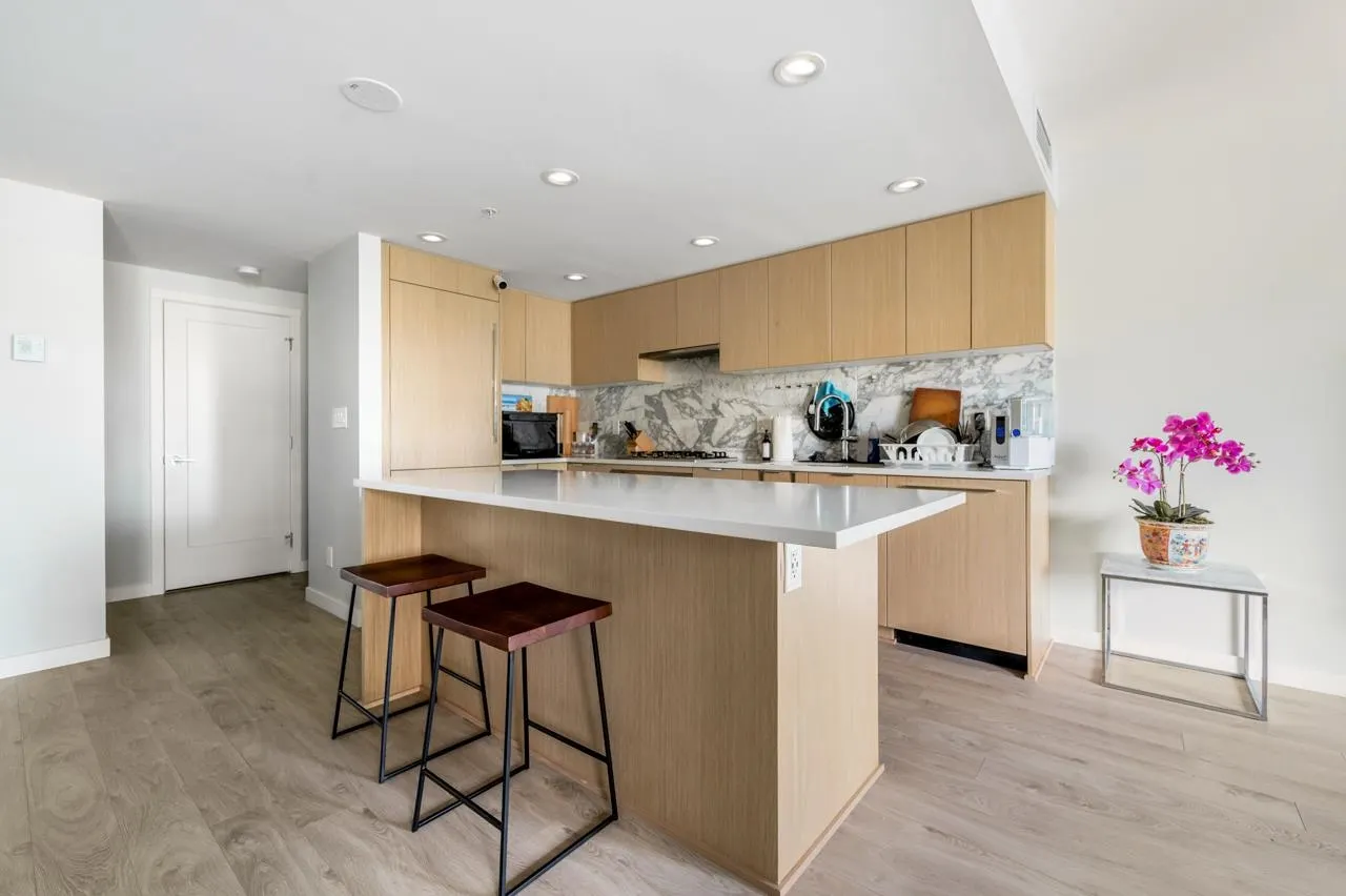 5 3699 Sexsmith Road