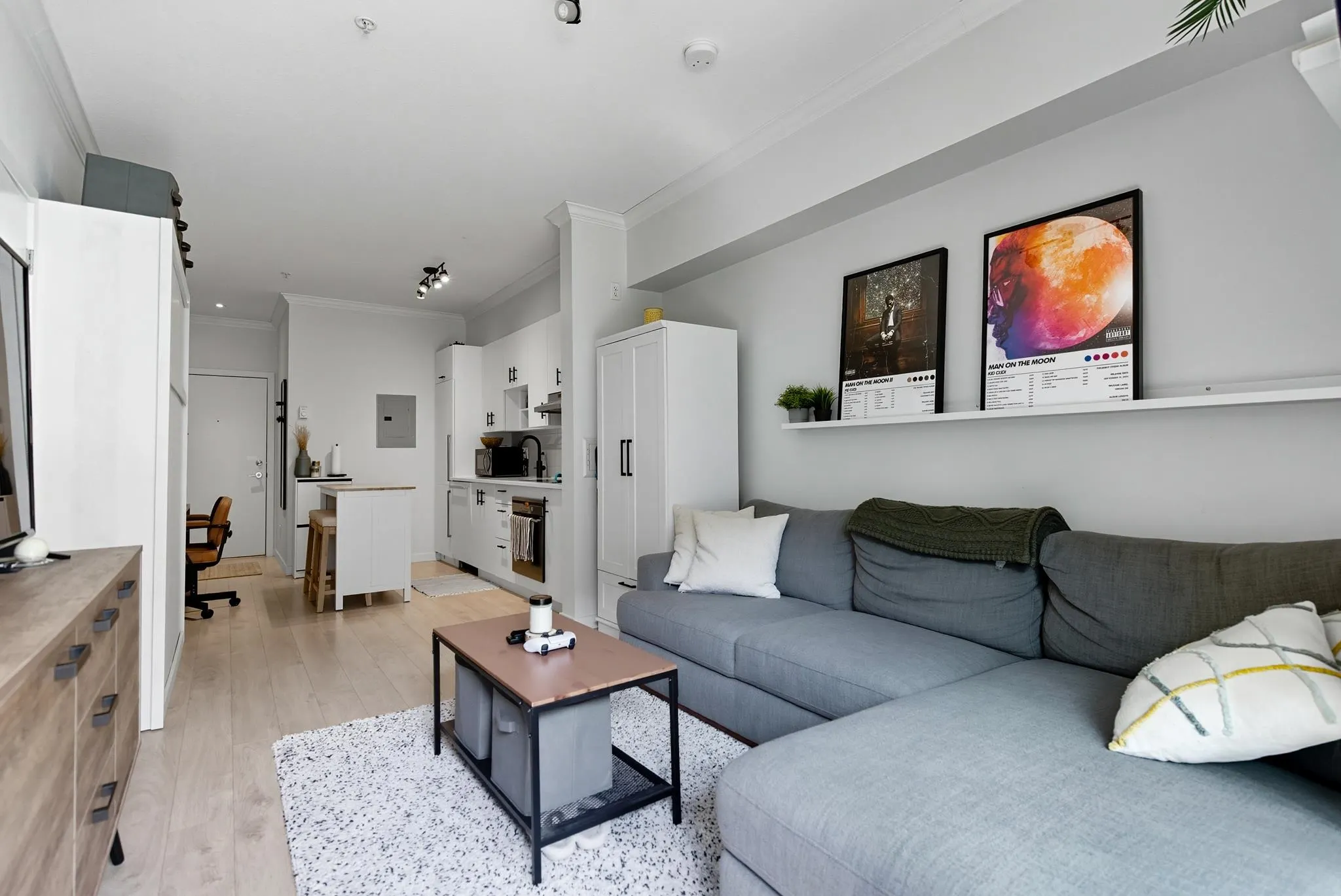 209 13678 Grosvenor Road