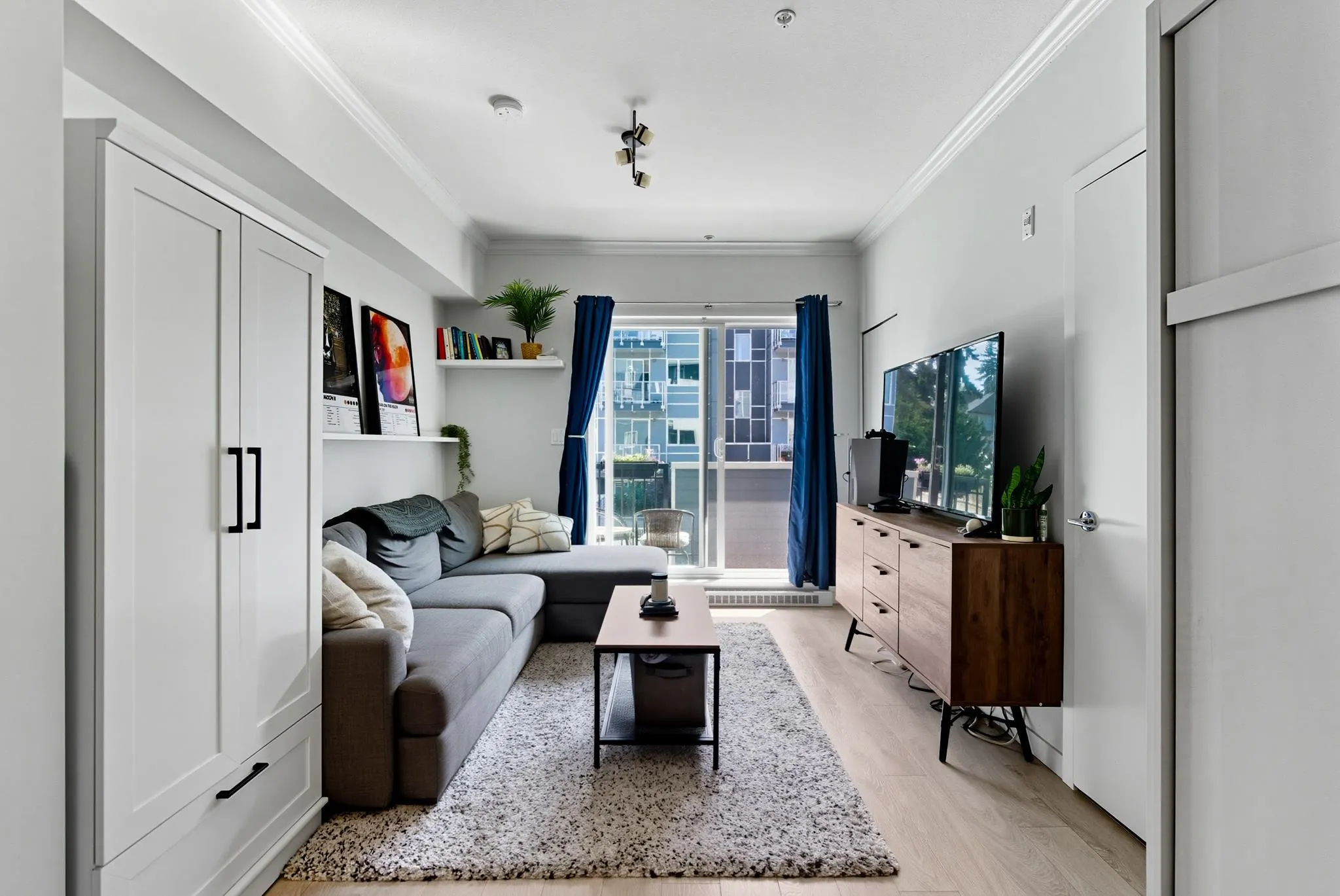209 13678 Grosvenor Road