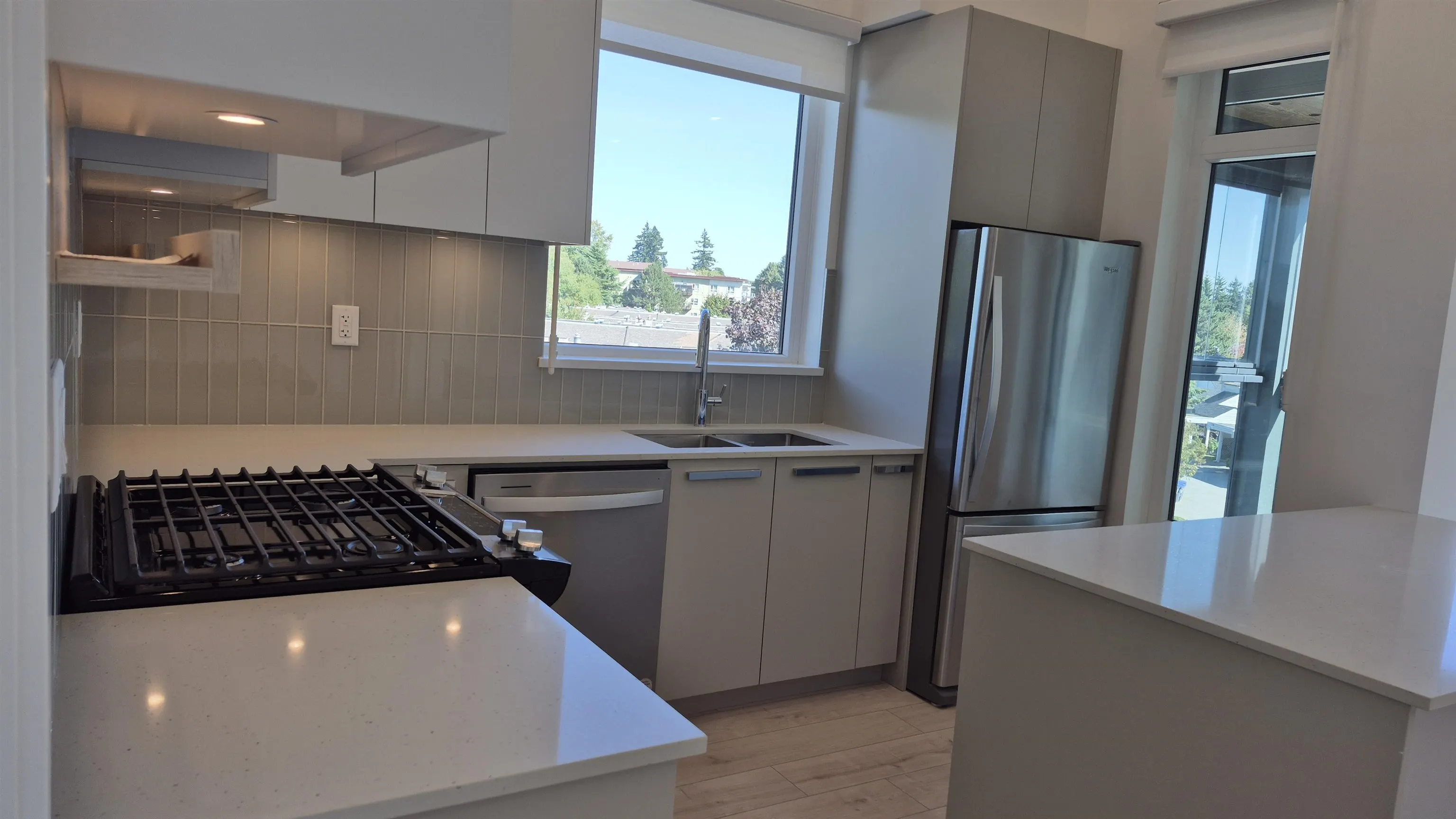 416 13788 76 Avenue