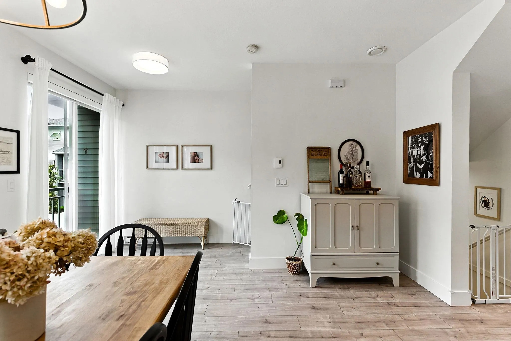 99 24076 112 Avenue