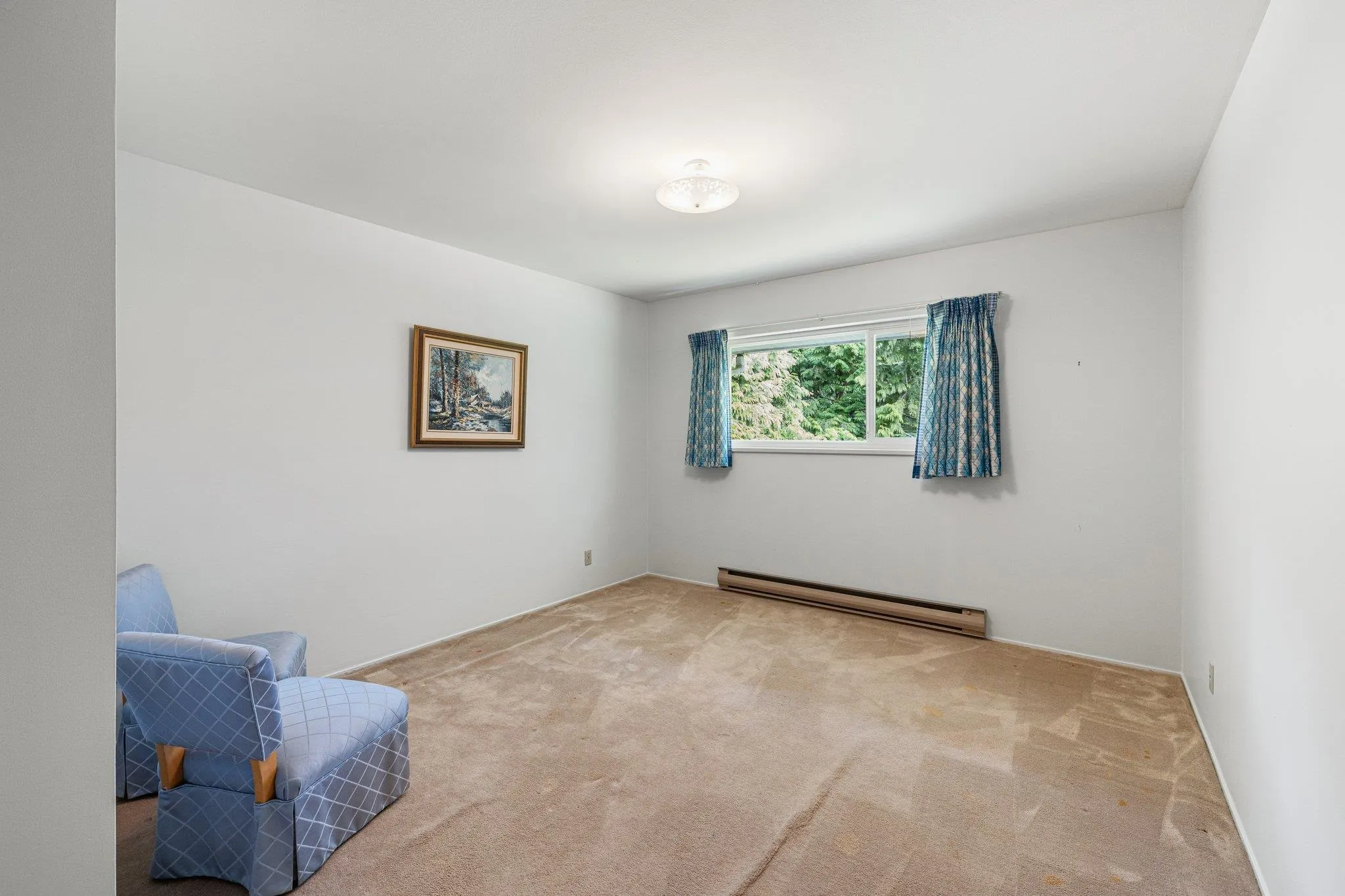 350 St James Crescent