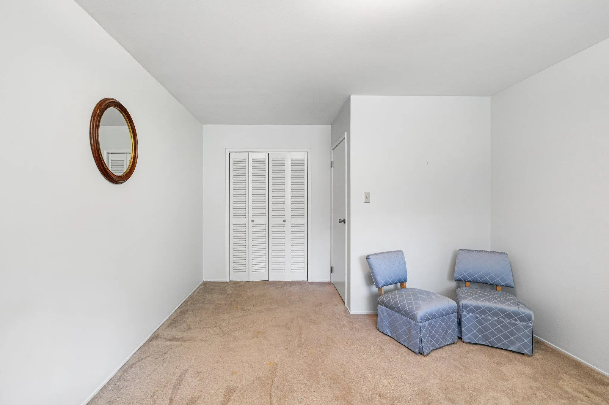 350 St James Crescent