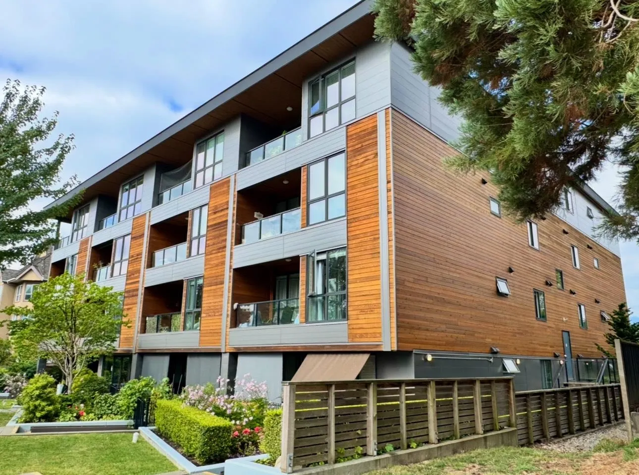 306 2267 Pitt River Road
