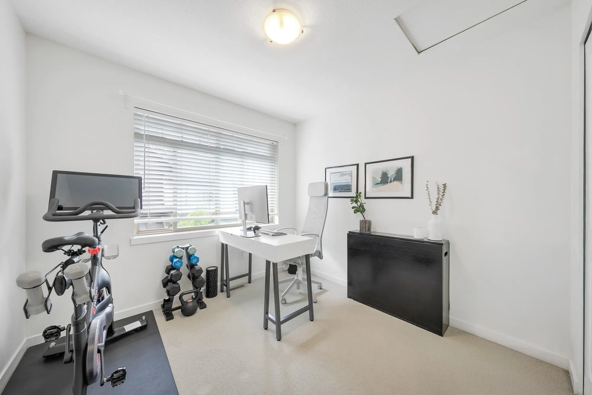 19 55 Hawthorn Drive