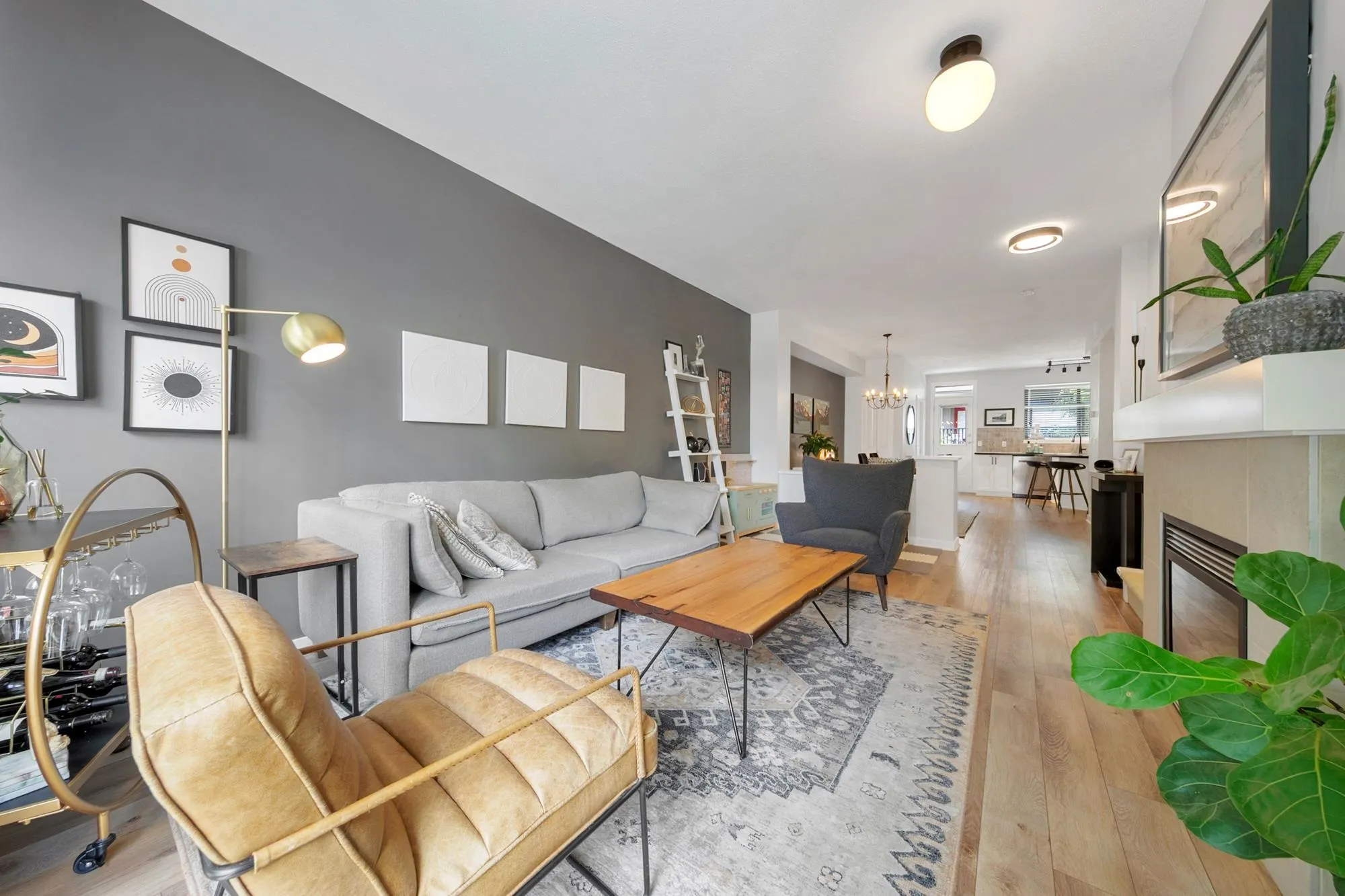 19 55 Hawthorn Drive