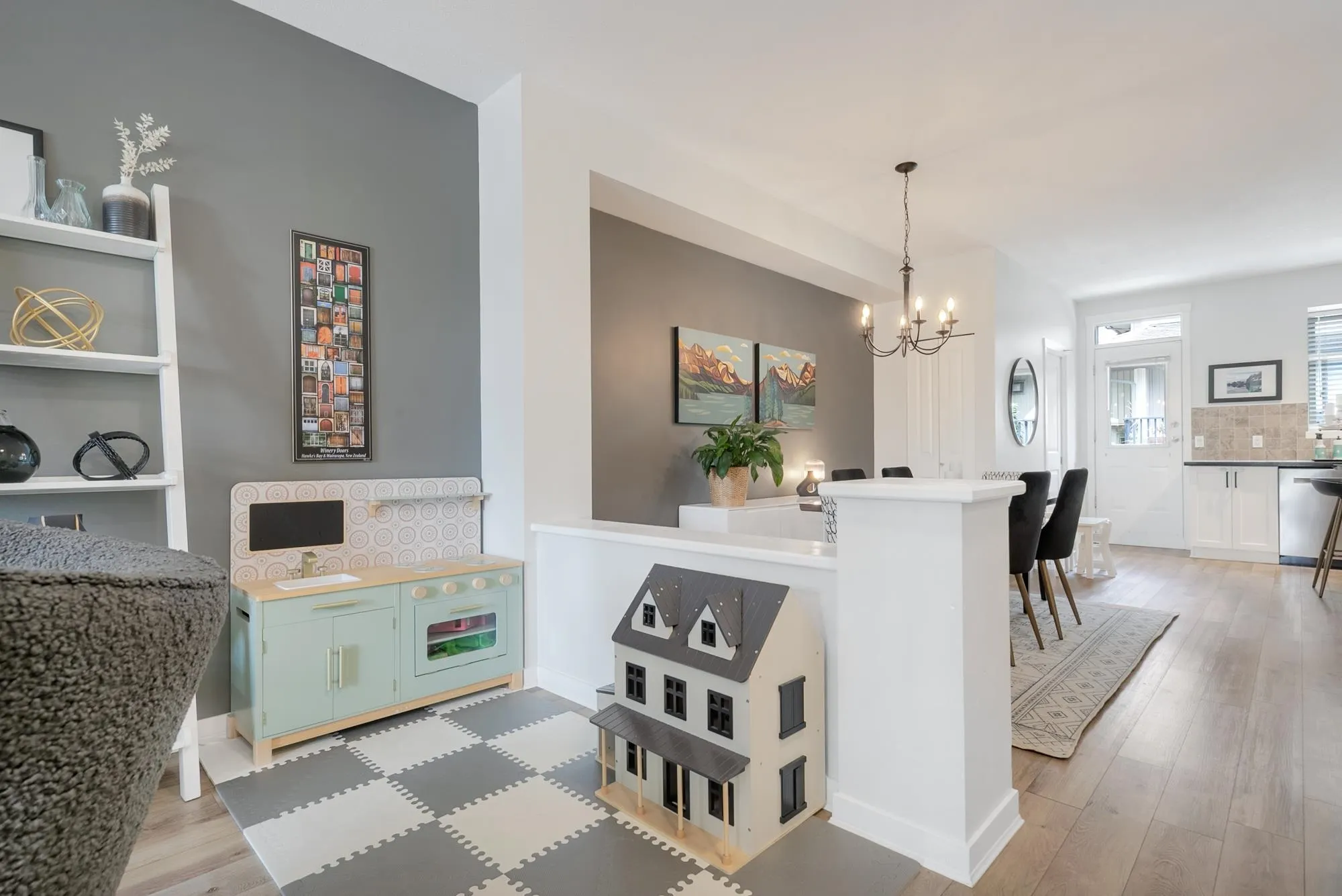 19 55 Hawthorn Drive