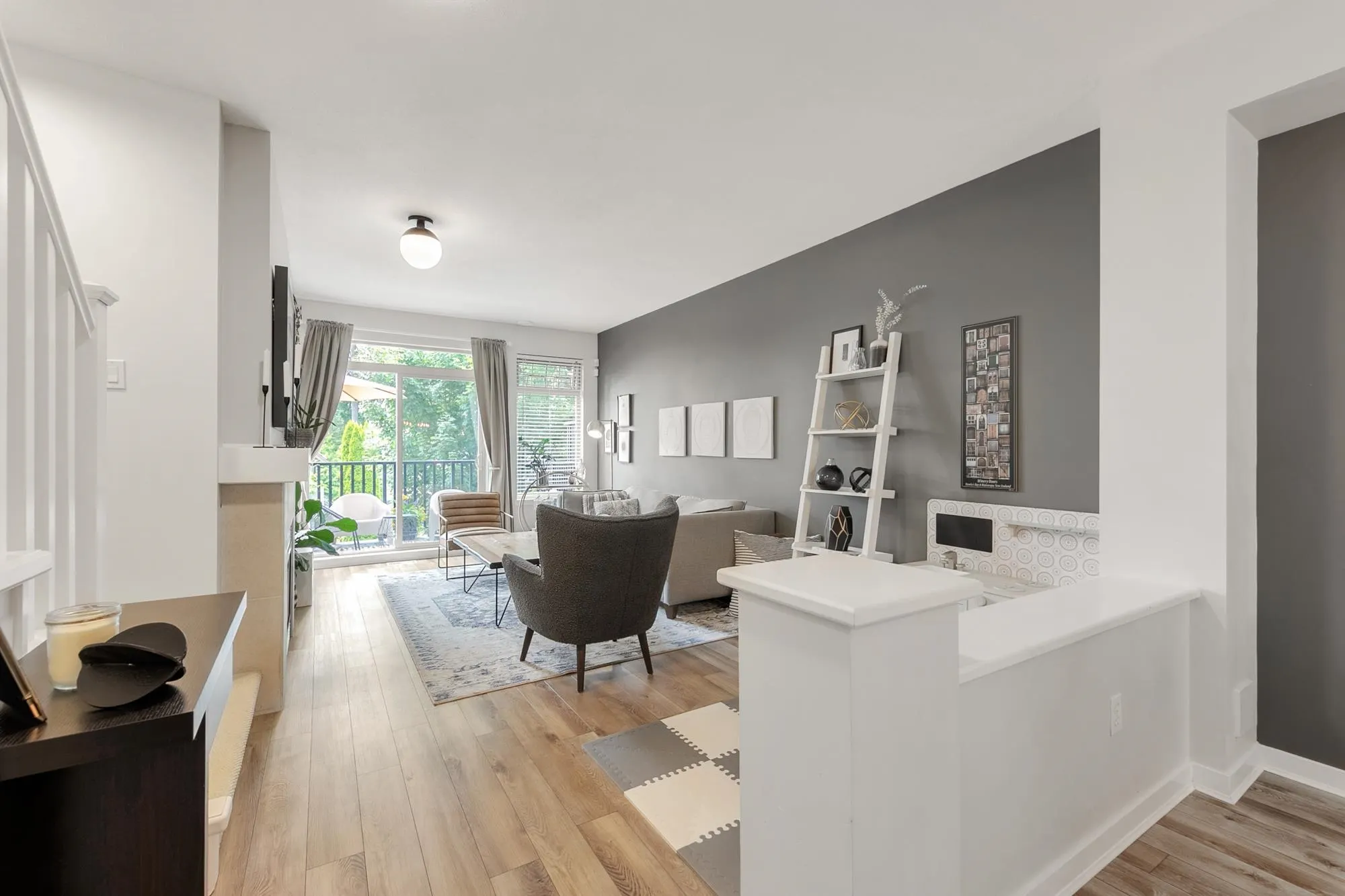 19 55 Hawthorn Drive