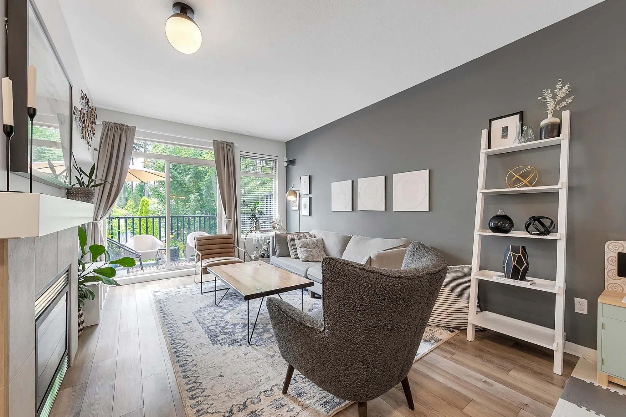 19 55 Hawthorn Drive