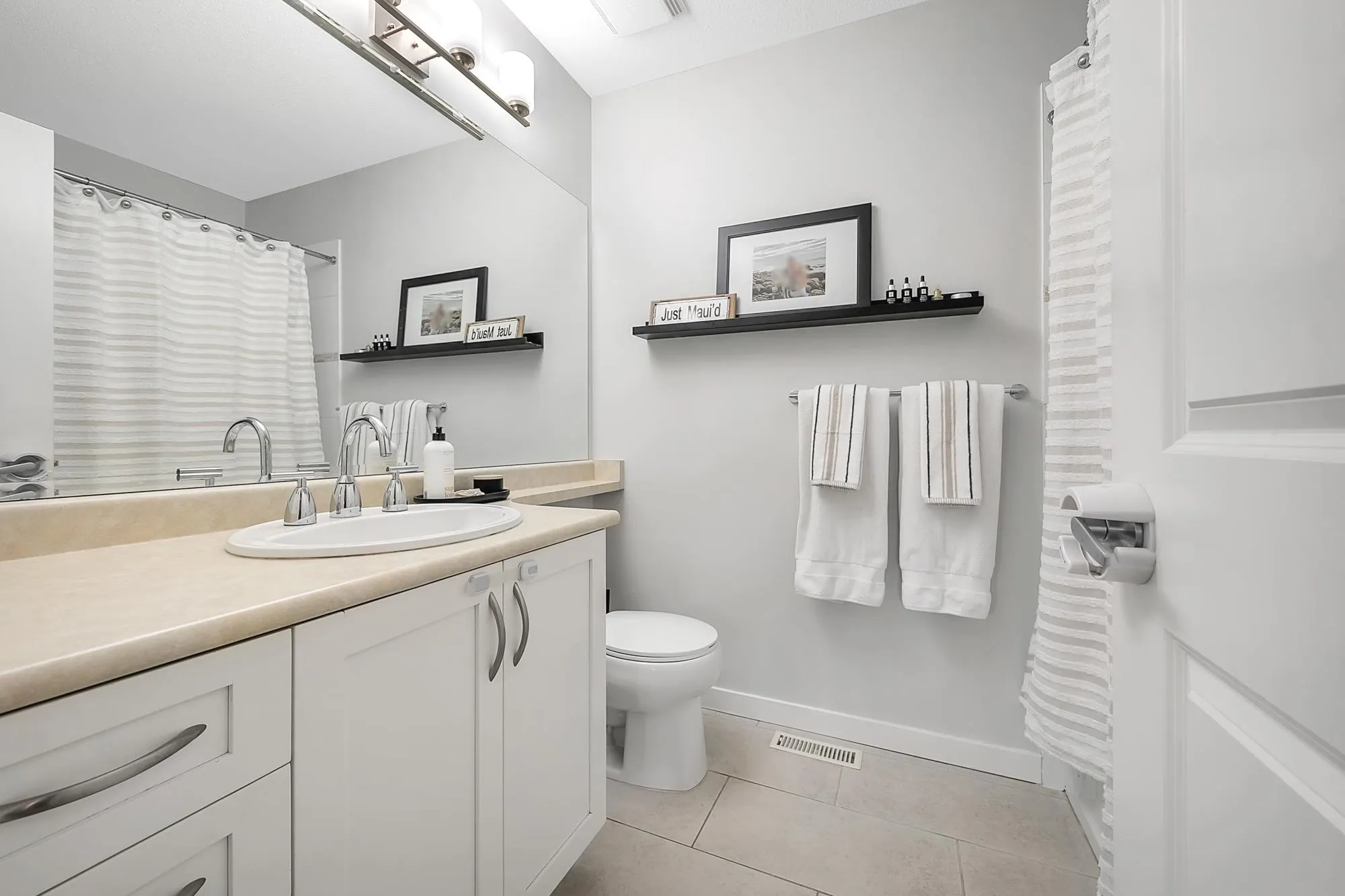 19 55 Hawthorn Drive