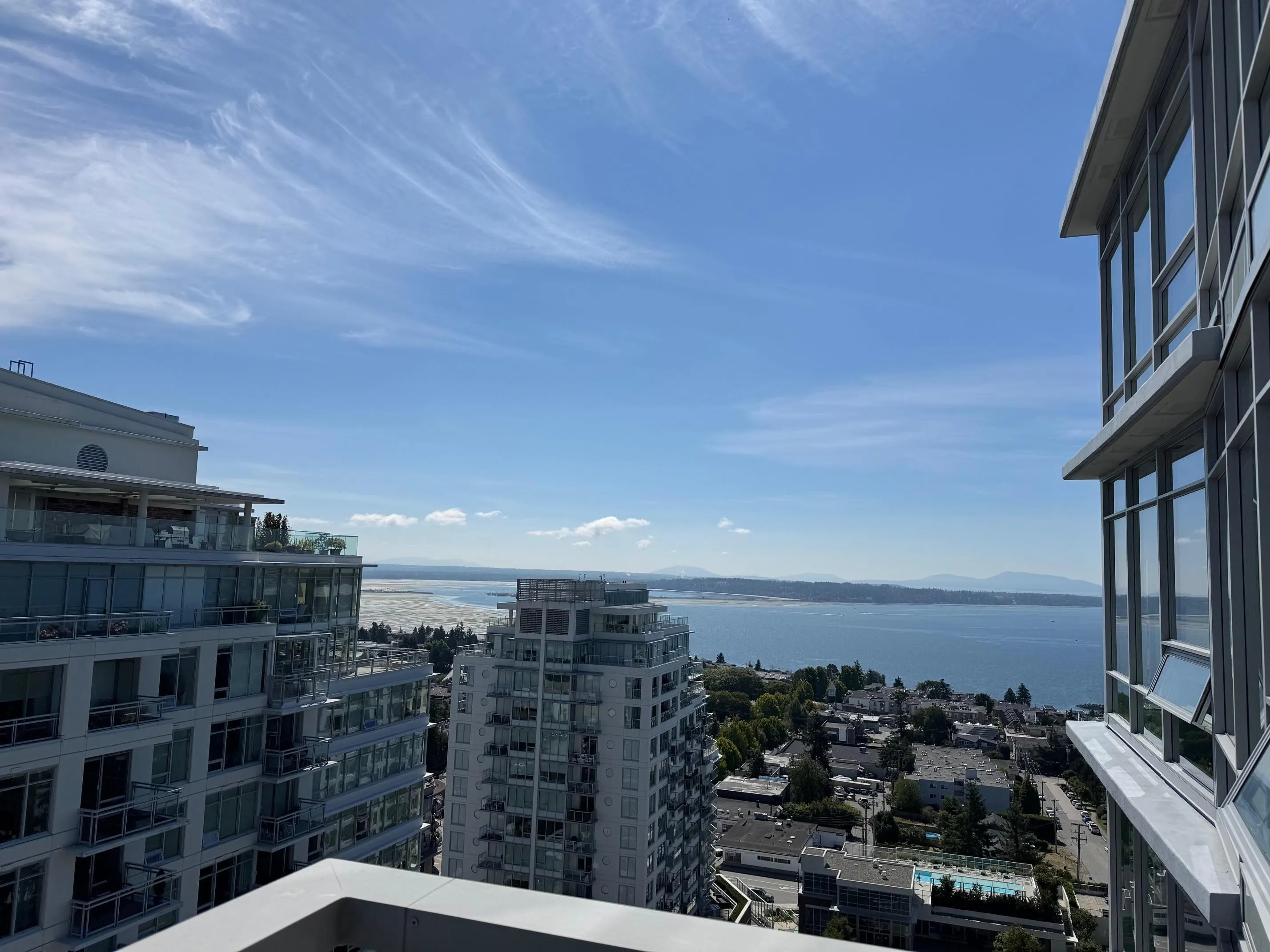 1807 15152 Russell Avenue