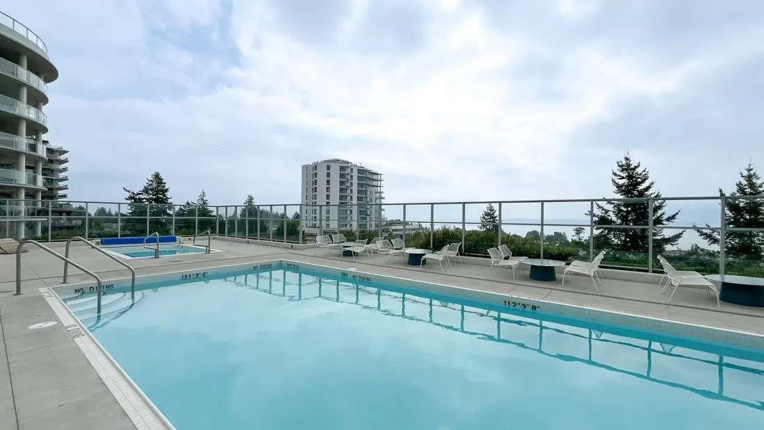 1807 15152 Russell Avenue