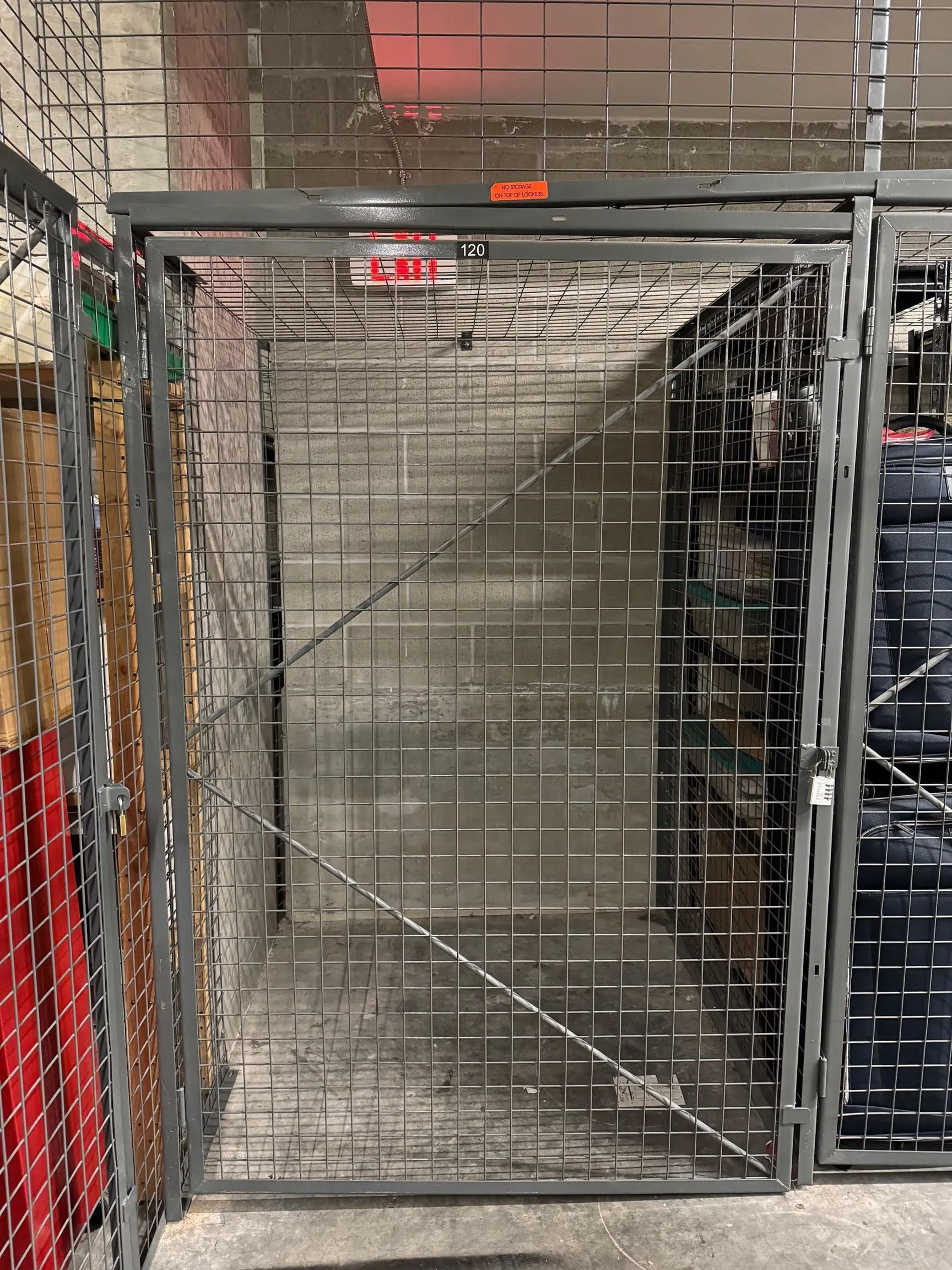 1807 15152 Russell Avenue