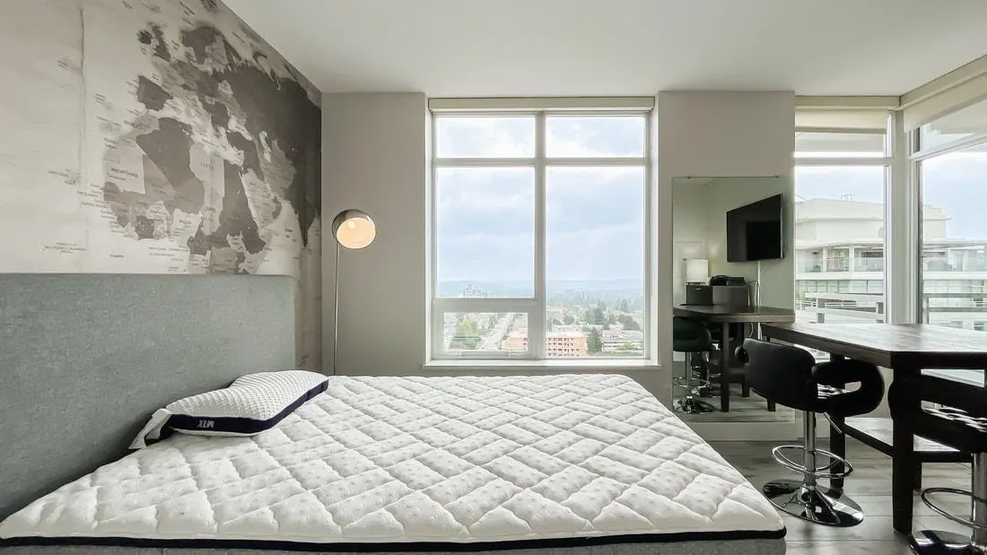 1807 15152 Russell Avenue