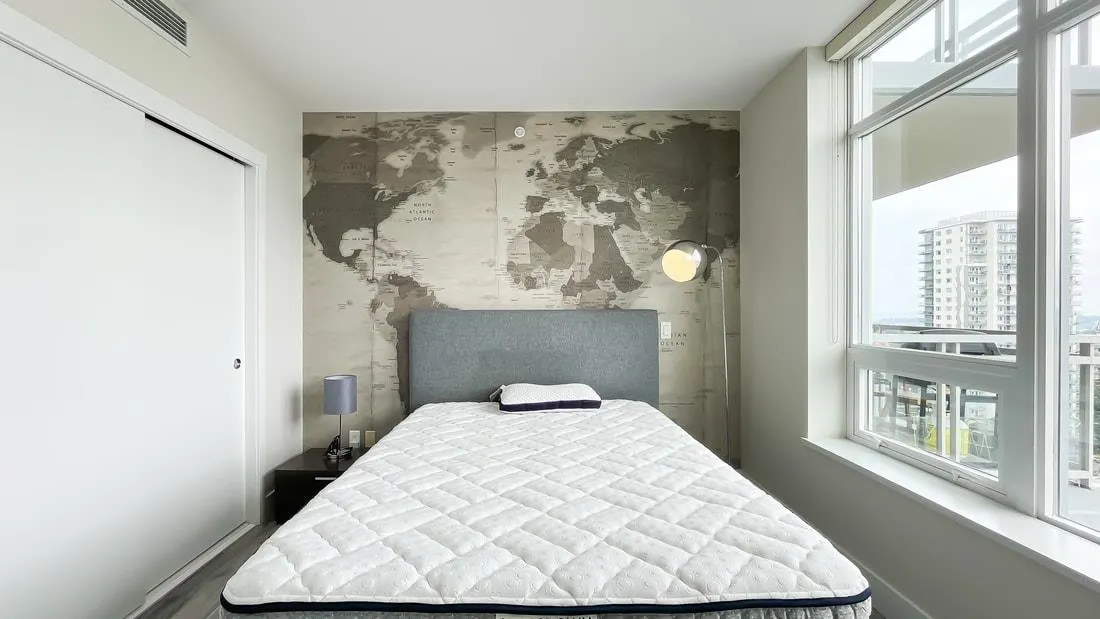 1807 15152 Russell Avenue