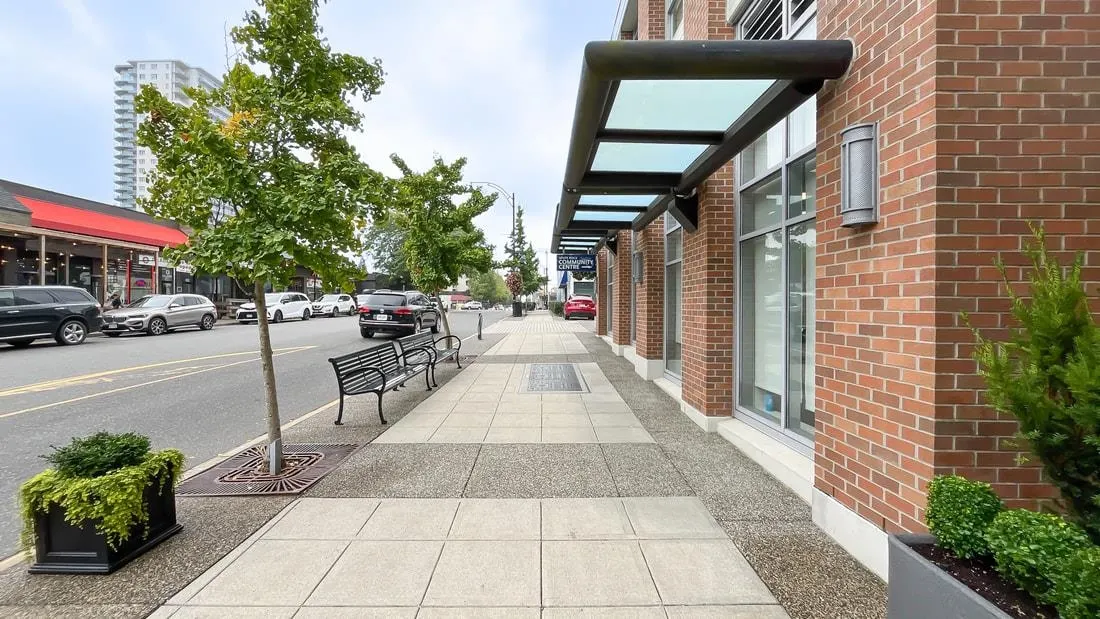 1807 15152 Russell Avenue