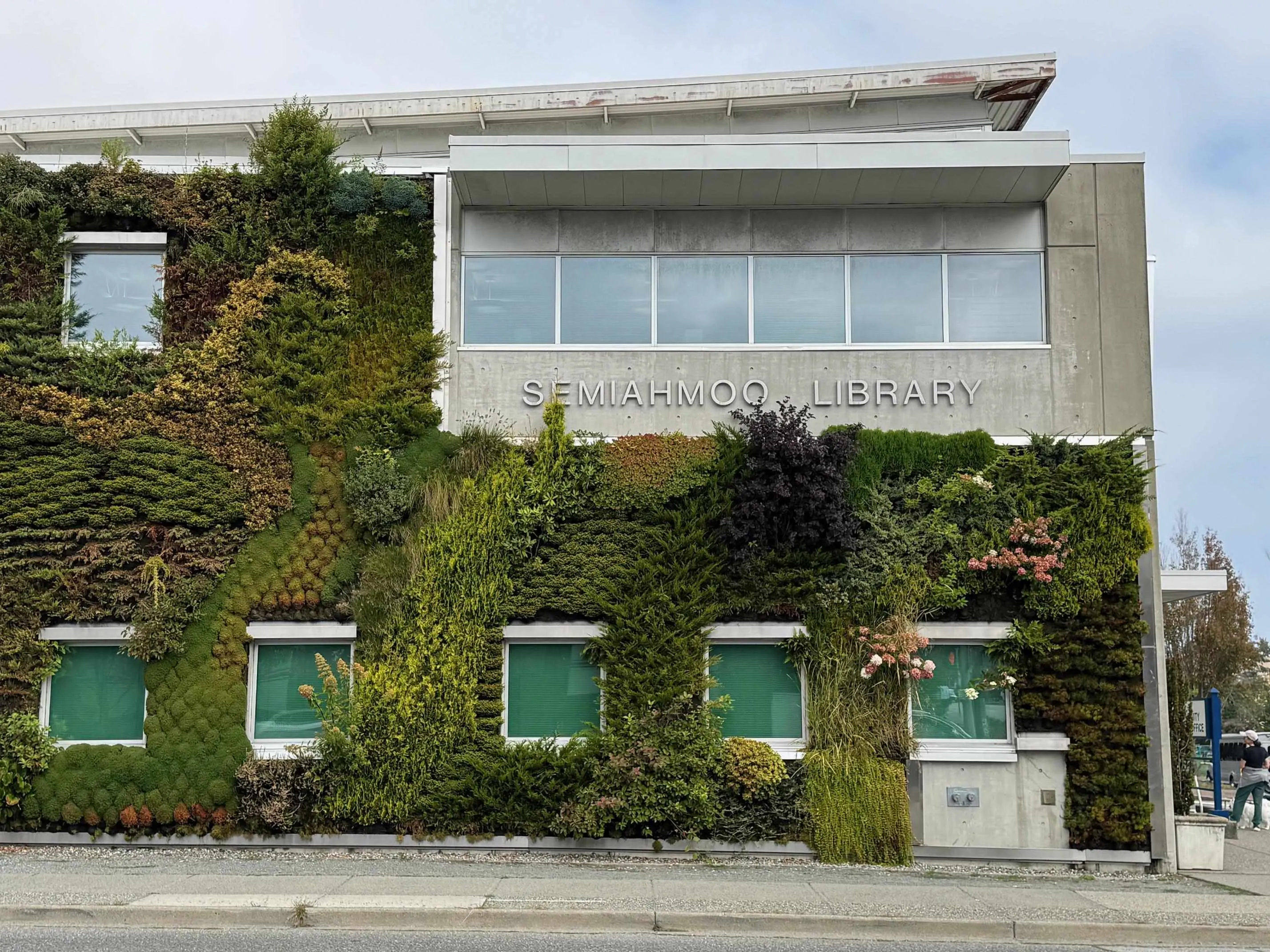 1807 15152 Russell Avenue