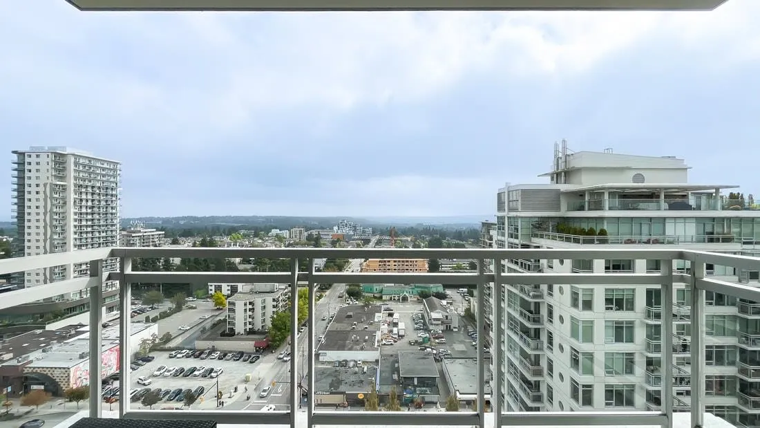 1807 15152 Russell Avenue