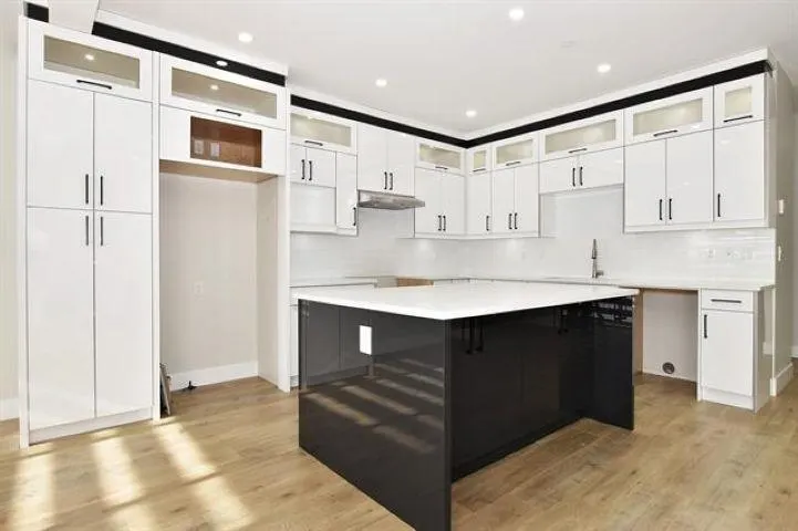 32540 Higginbottom Court