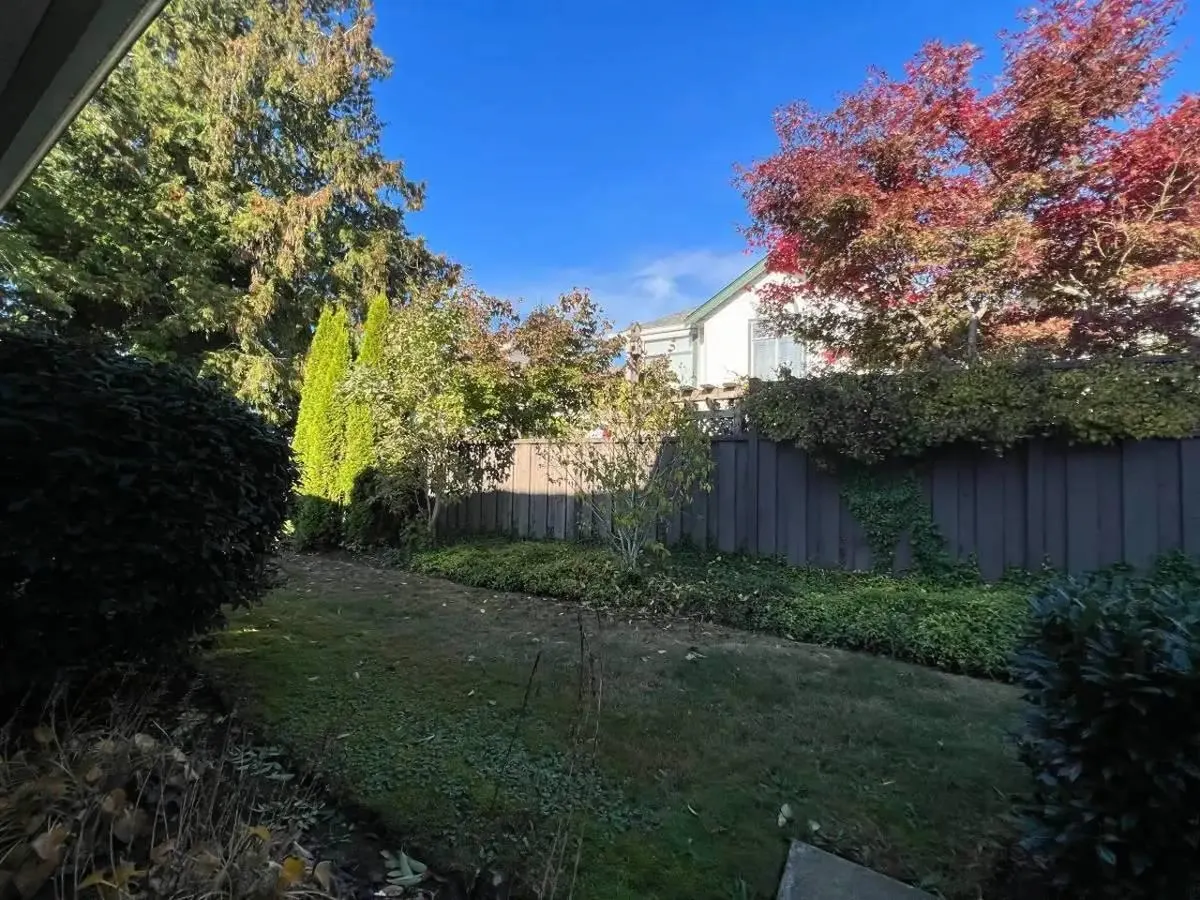 9 19044 118b Ave
