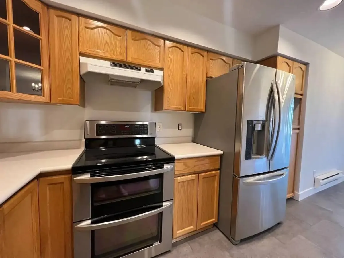 9 19044 118b Ave