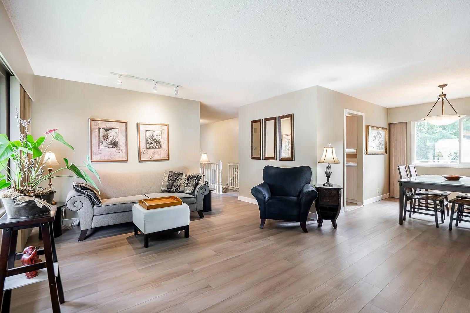 2946 Coventry Crescent