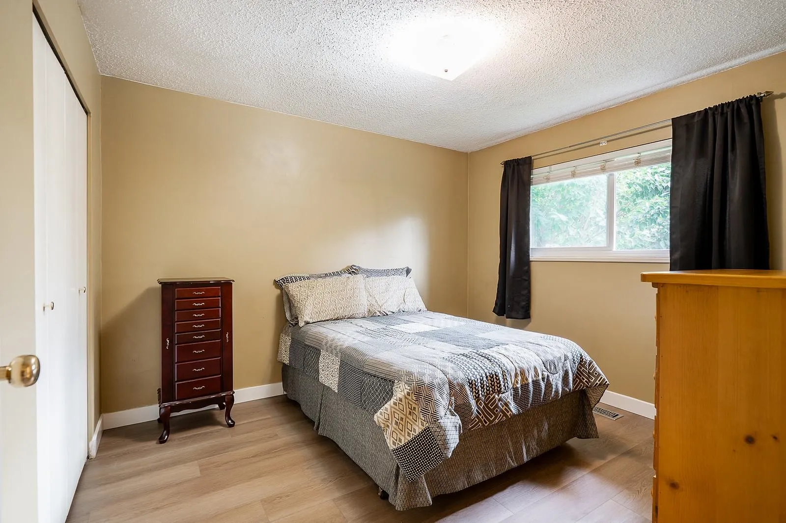 2946 Coventry Crescent