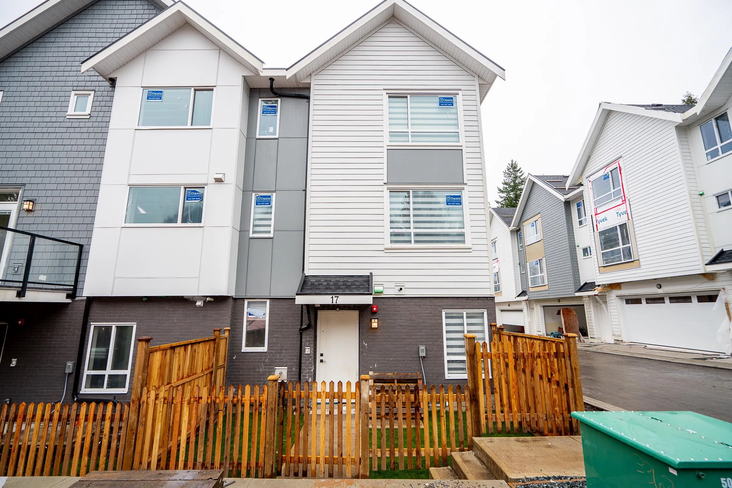18 20463 70 Avenue