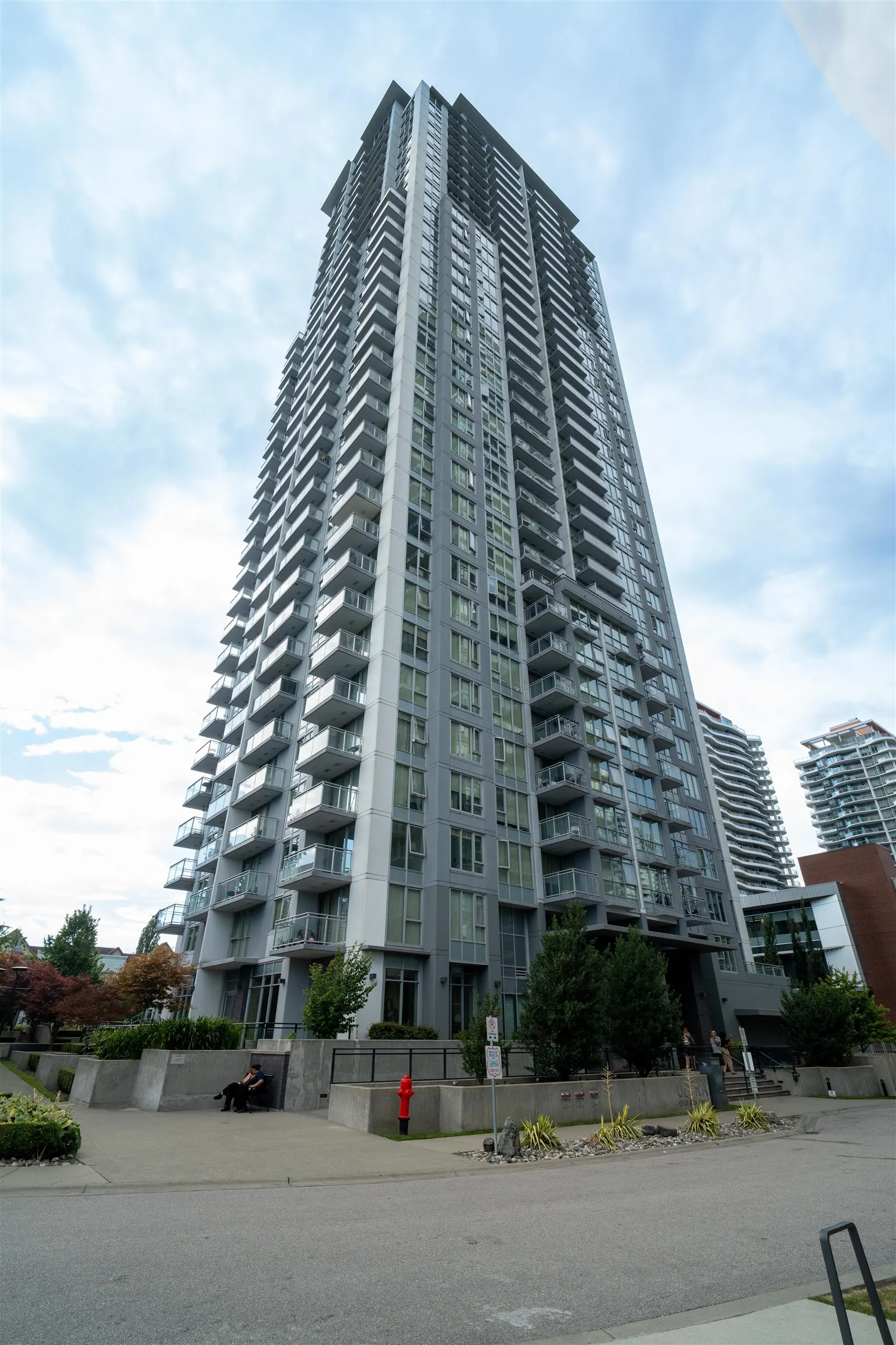 3707 13325 102a Avenue