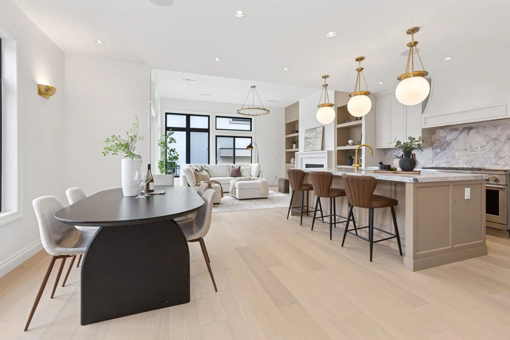 811 Madison Avenue