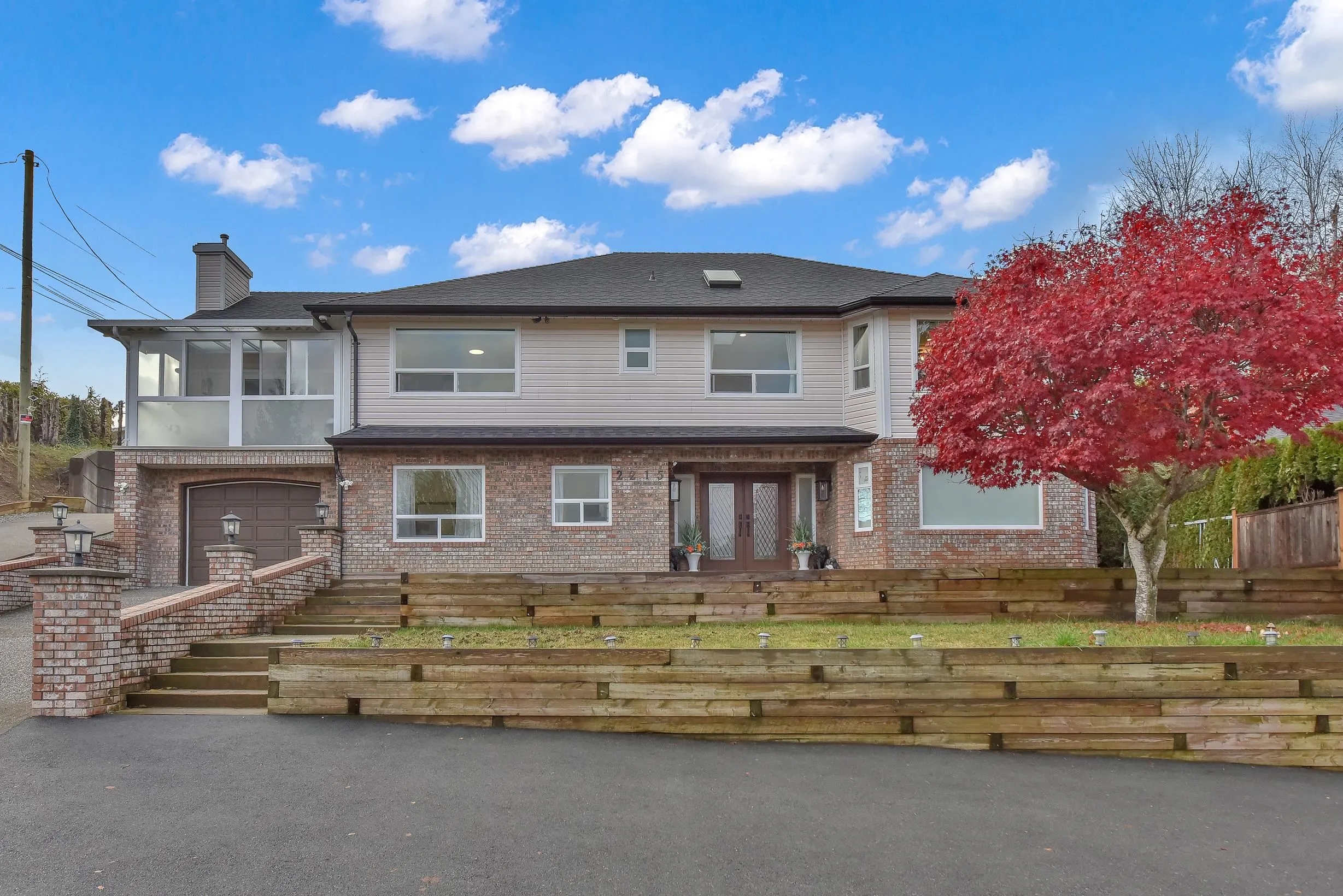 2215 Orchard Drive