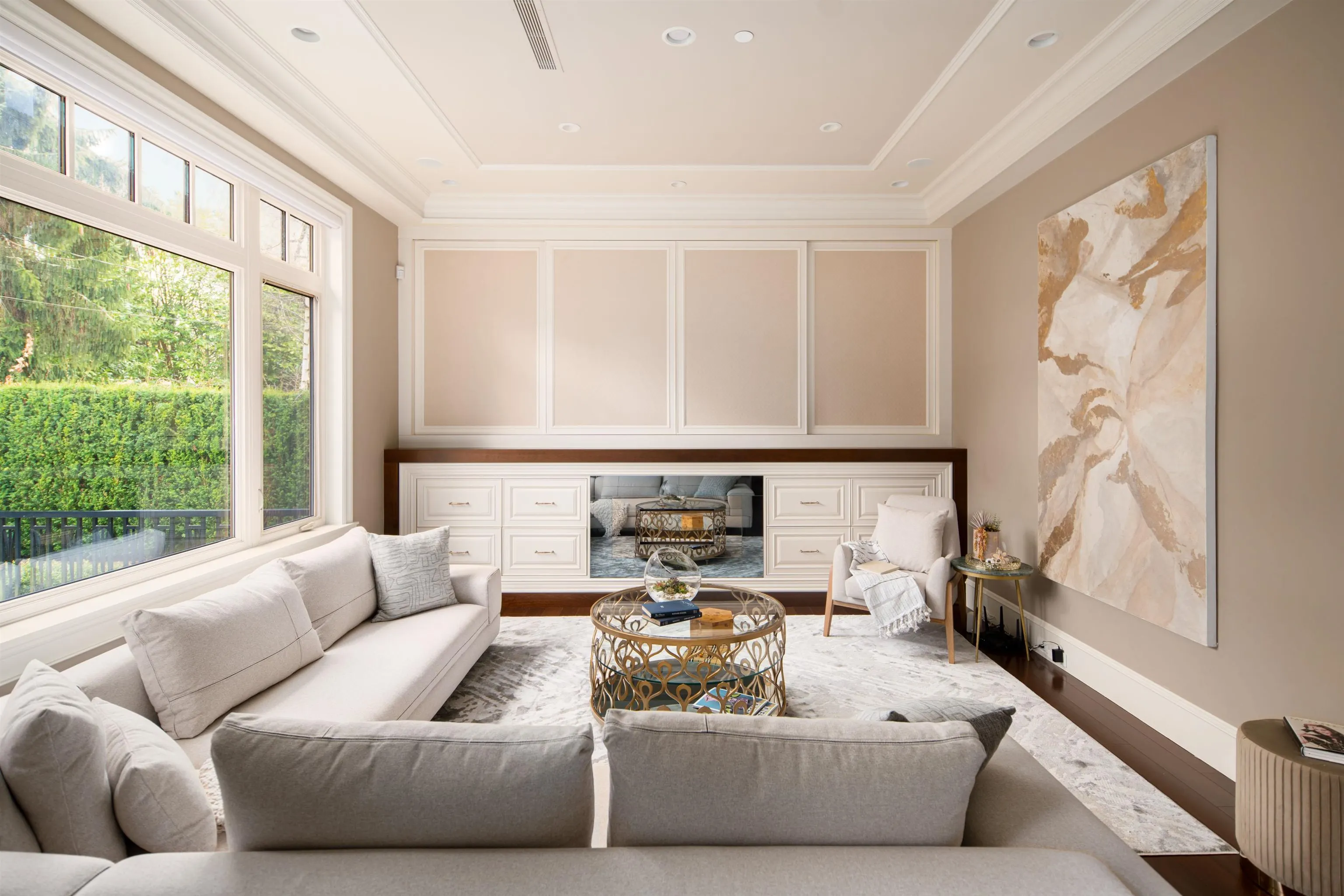 6076 Angus Drive