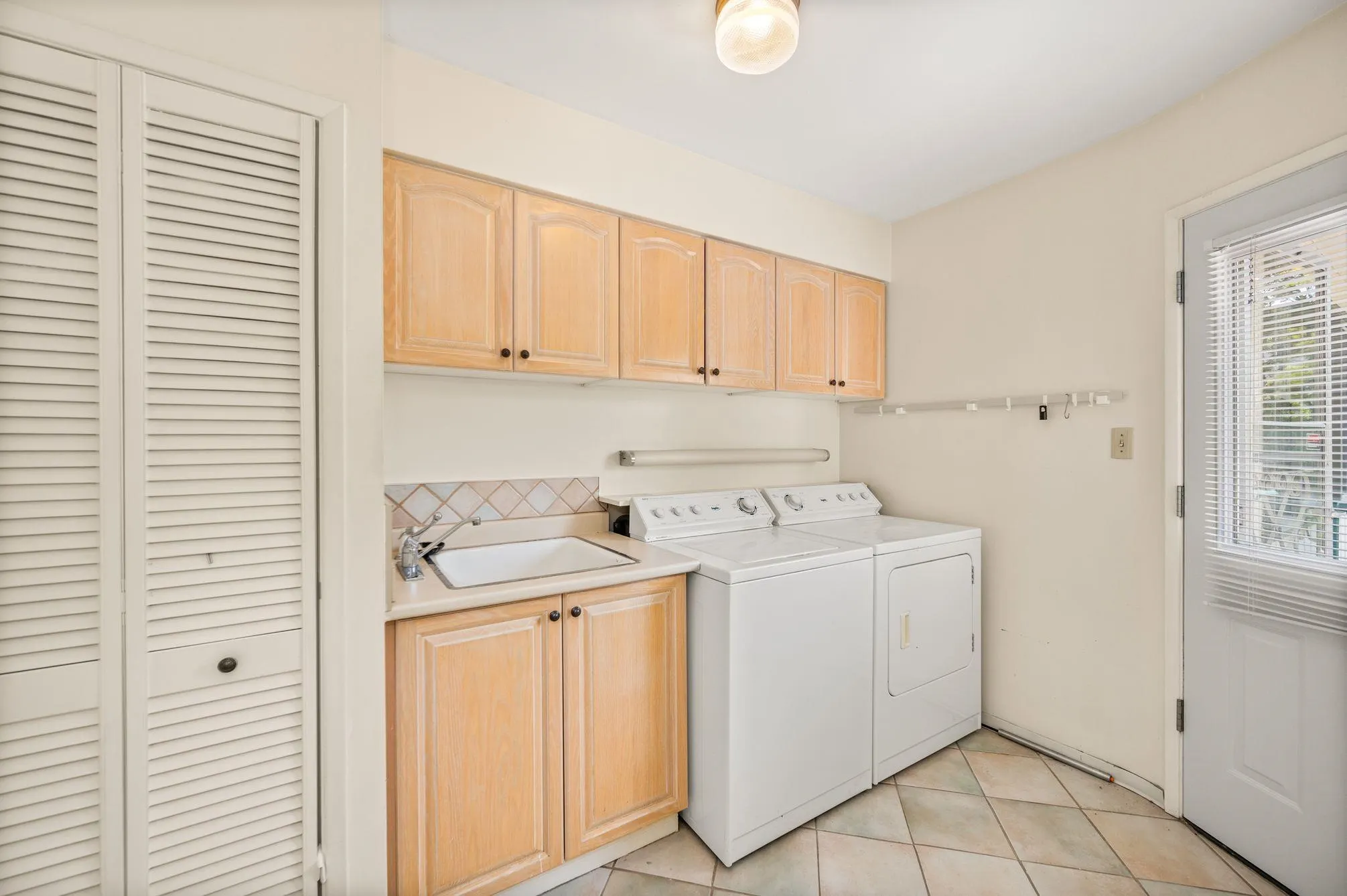 778 W 48th Avenue