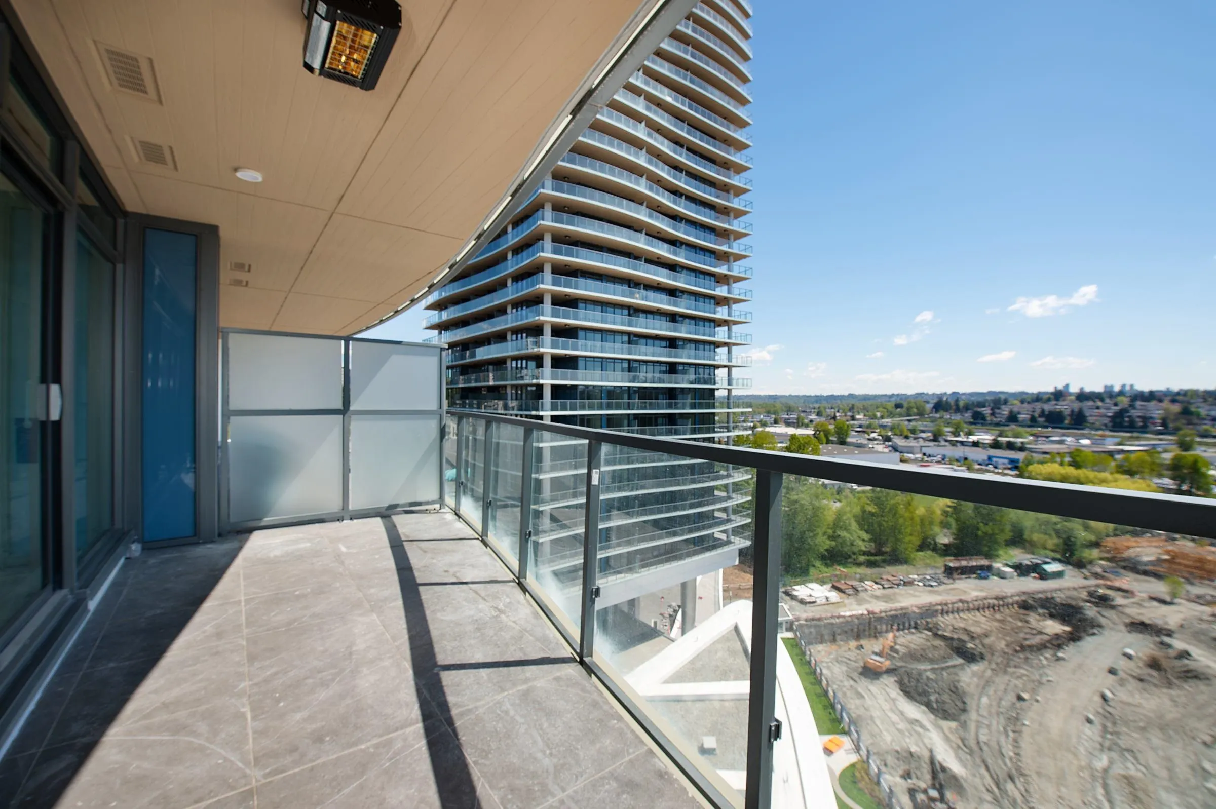 908 4880 Lougheed Highway