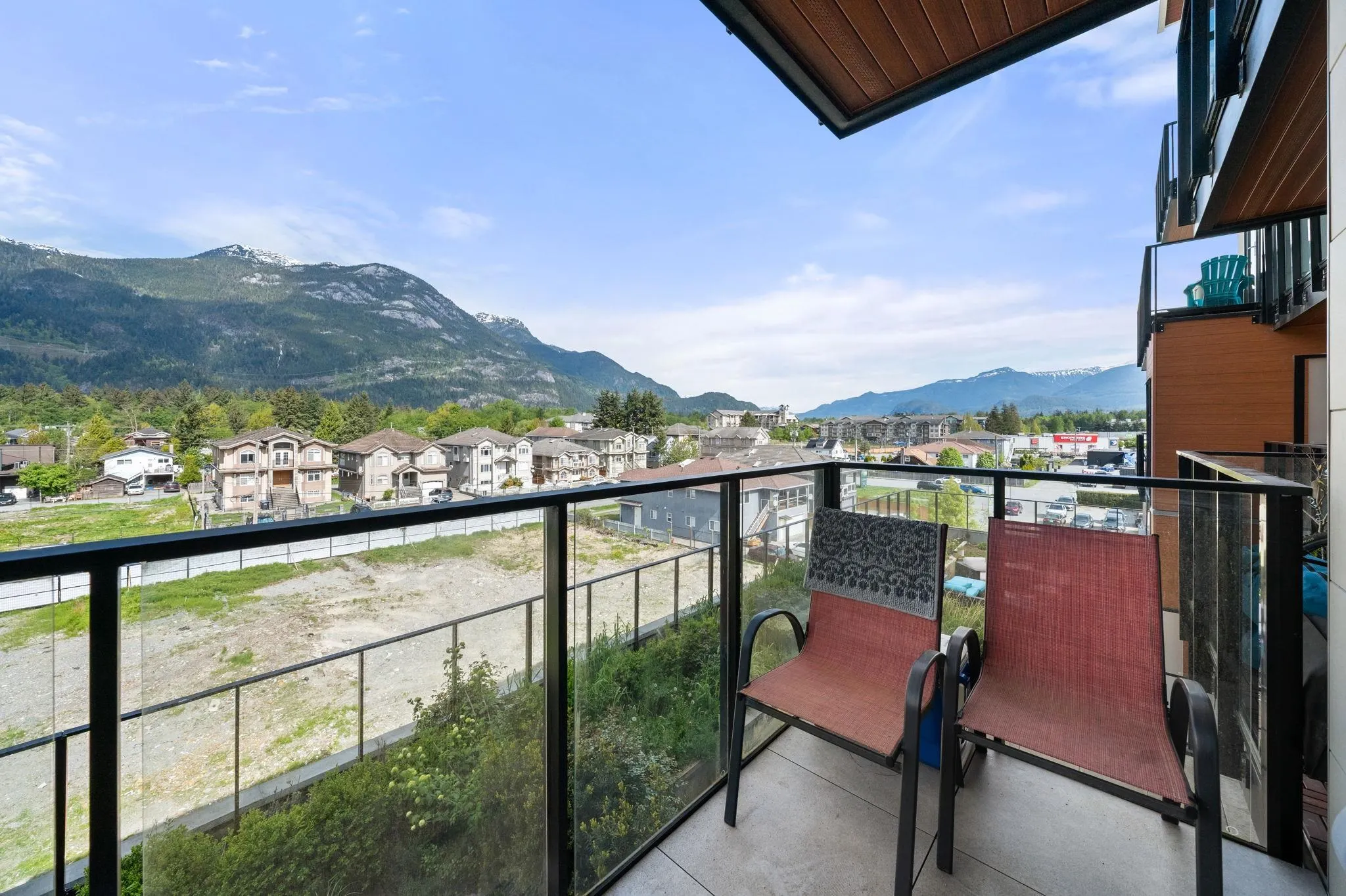 411 38033 Second Avenue