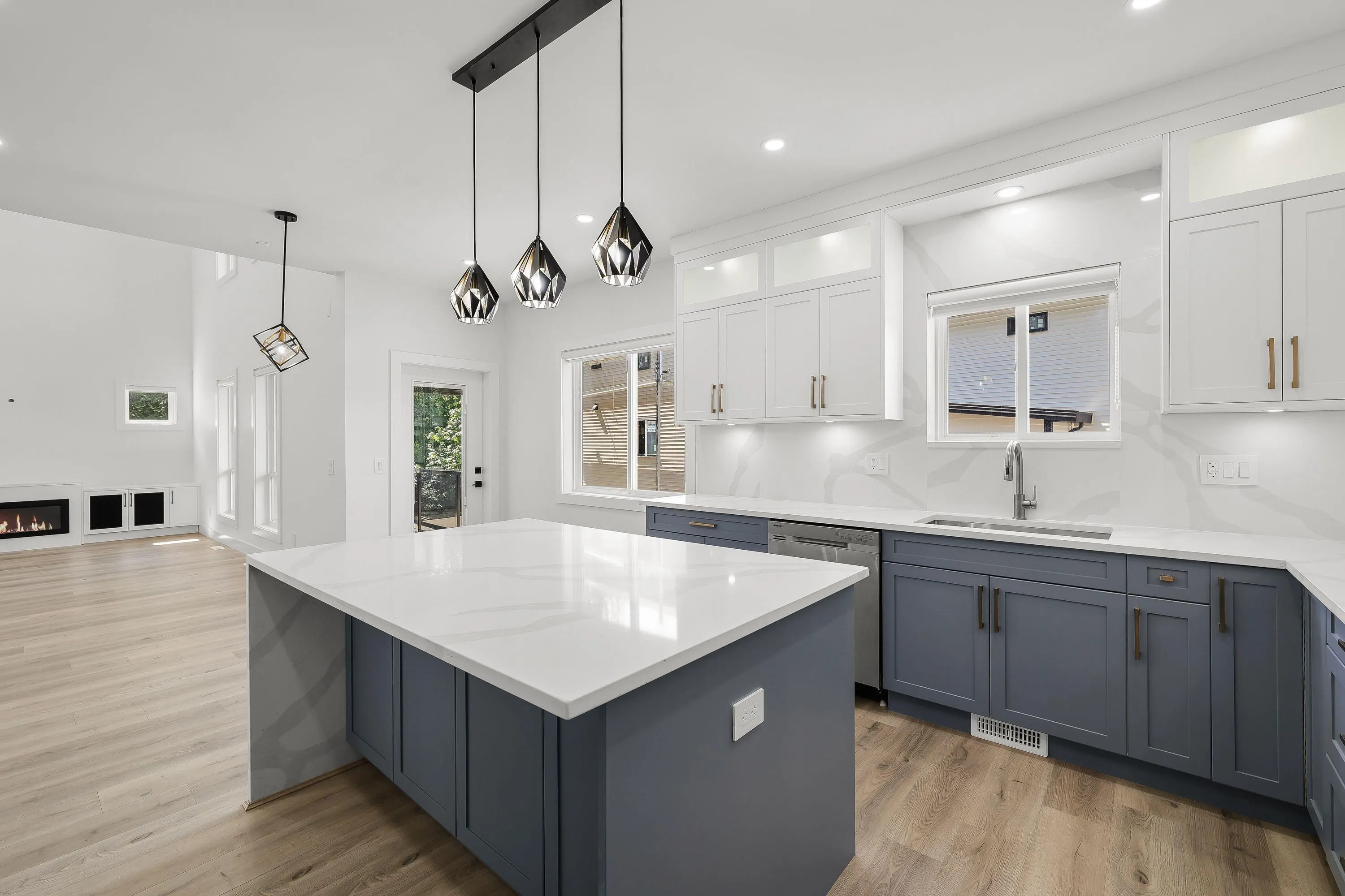 8587 Forest Gate Drive