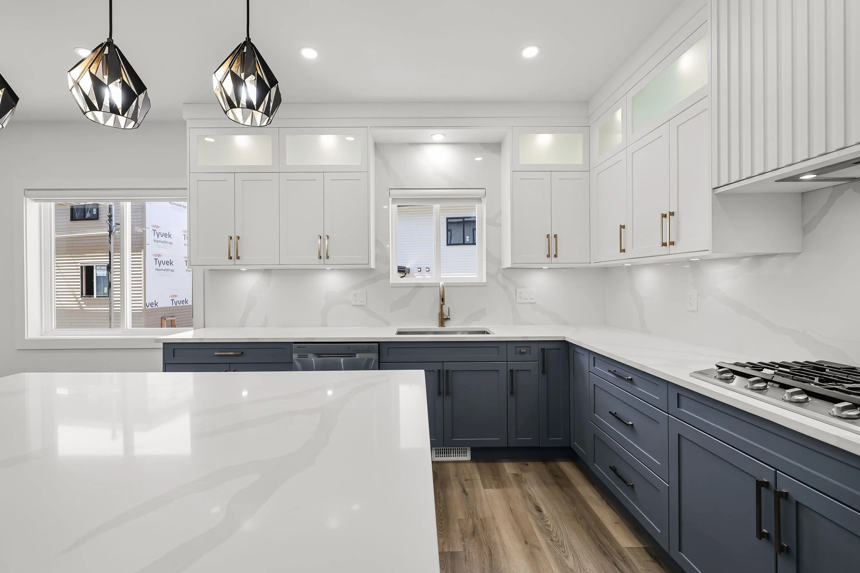 8587 Forest Gate Drive